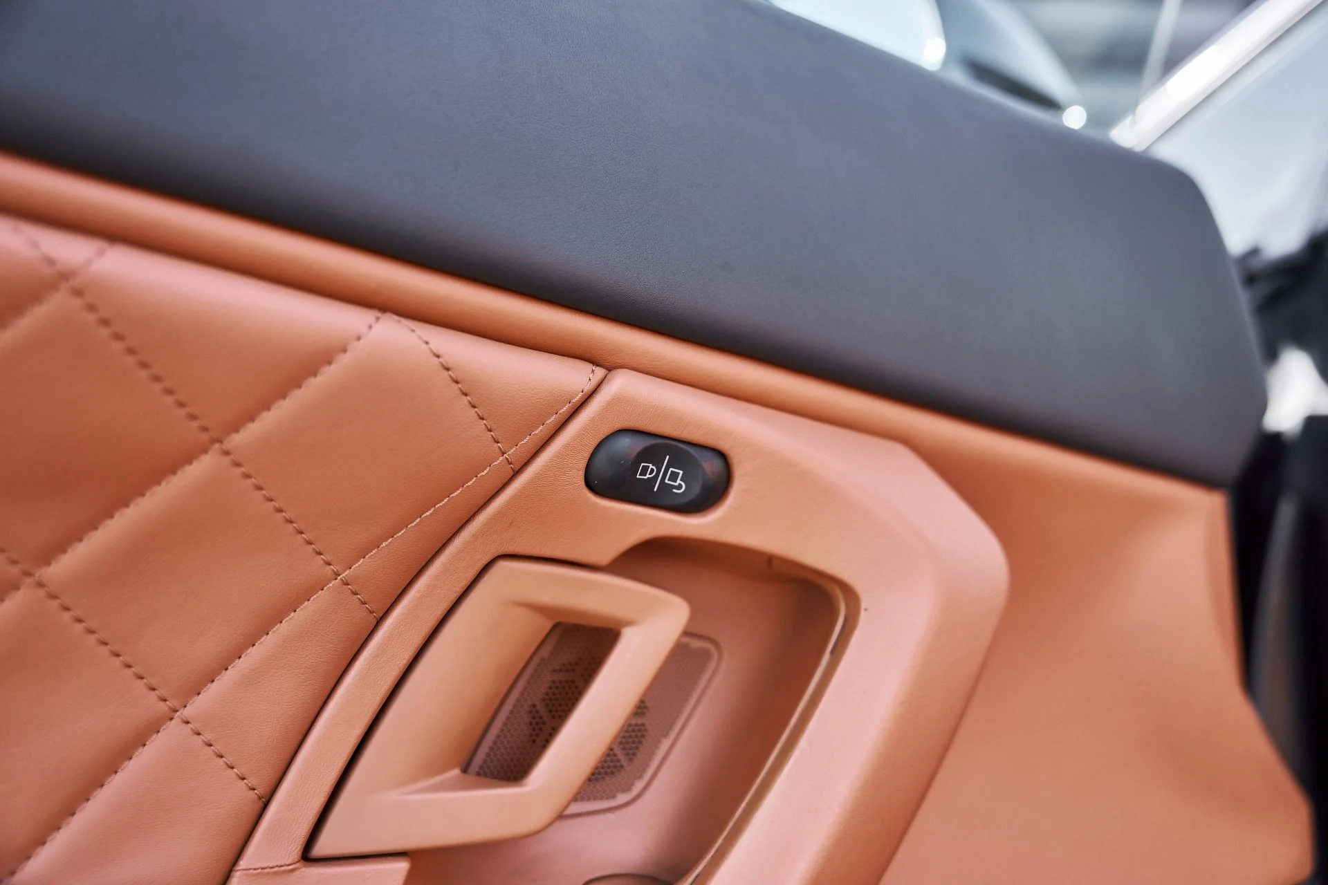 mph032_870403376_Used_2013_Lamborghini_Gallardo_LP_550_2_1769827008_80a1574fe3