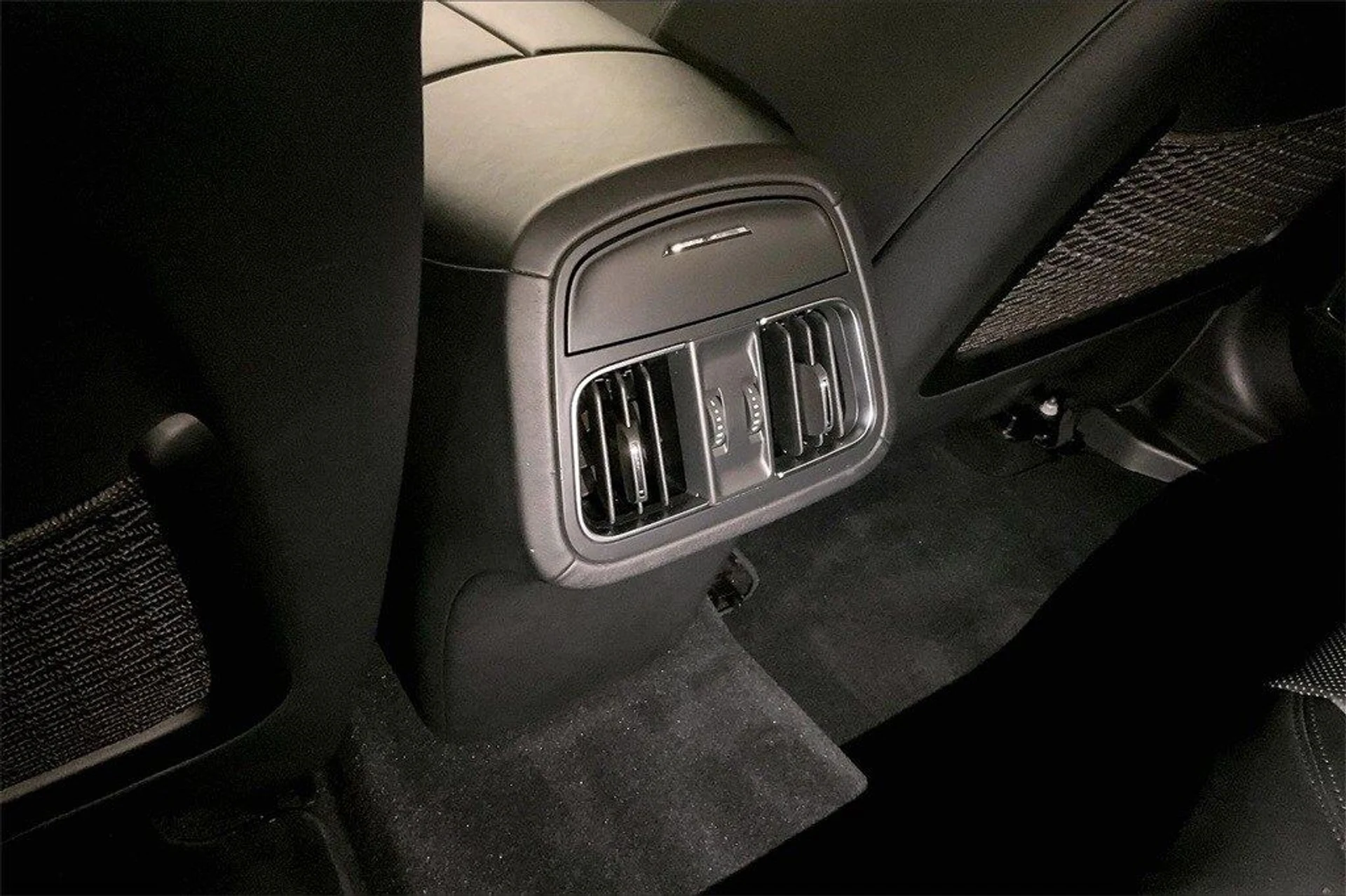 mph032_874171974_ed33eaf4e29d0c82f5eb525672274bdax_5b9d050f8a