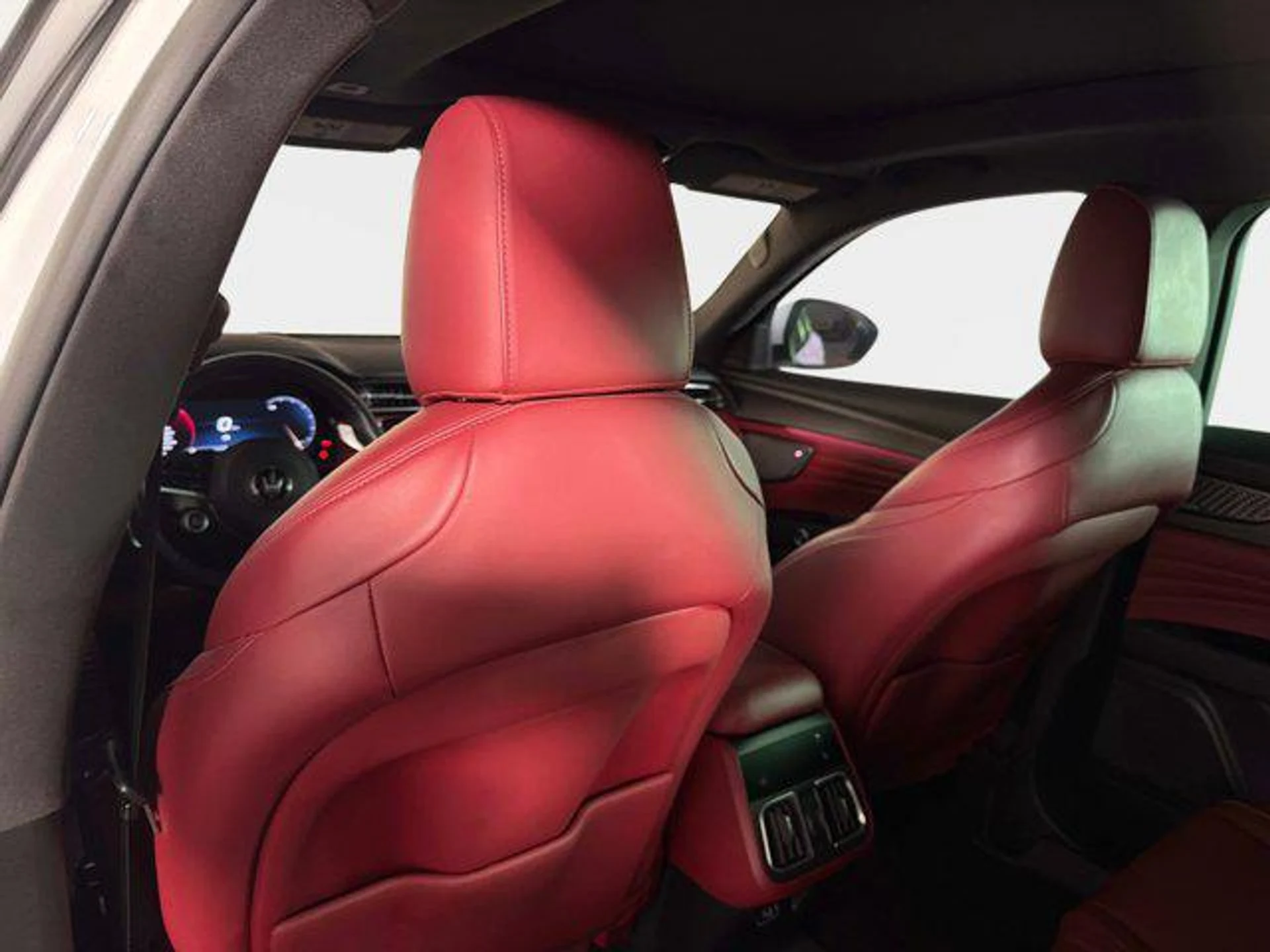 mph032_882332905_0_Y70ado5c9_D_Nq_Uw_Ihys_Wc6_Bv_GUU_a61783c2bd