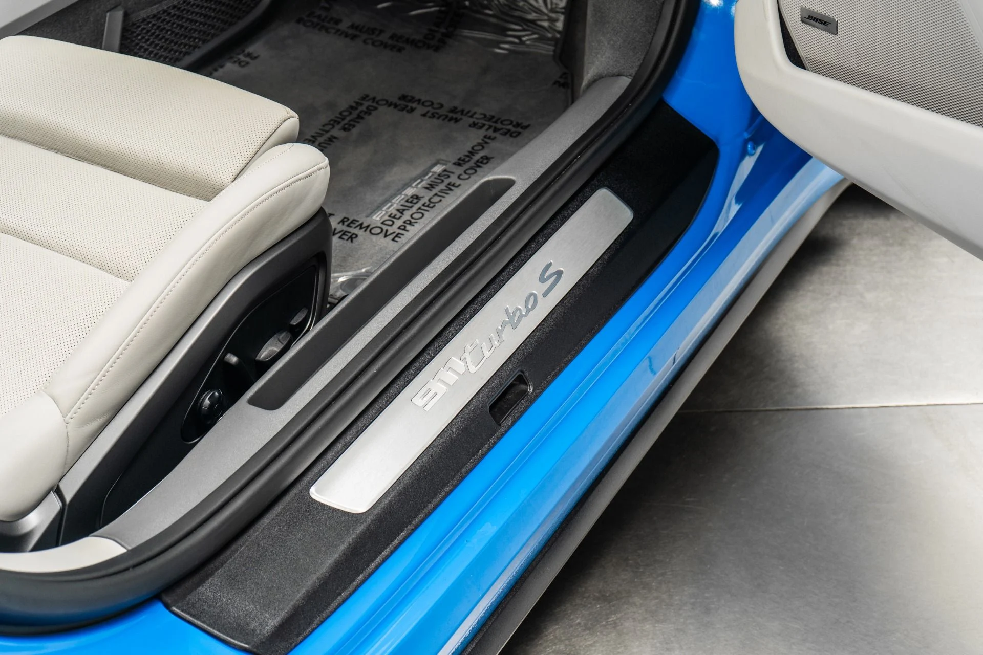 mph032_886360236_Used_2022_Porsche_911_Turbo_S_Cabriolet_1761066014_4c1e016f9c