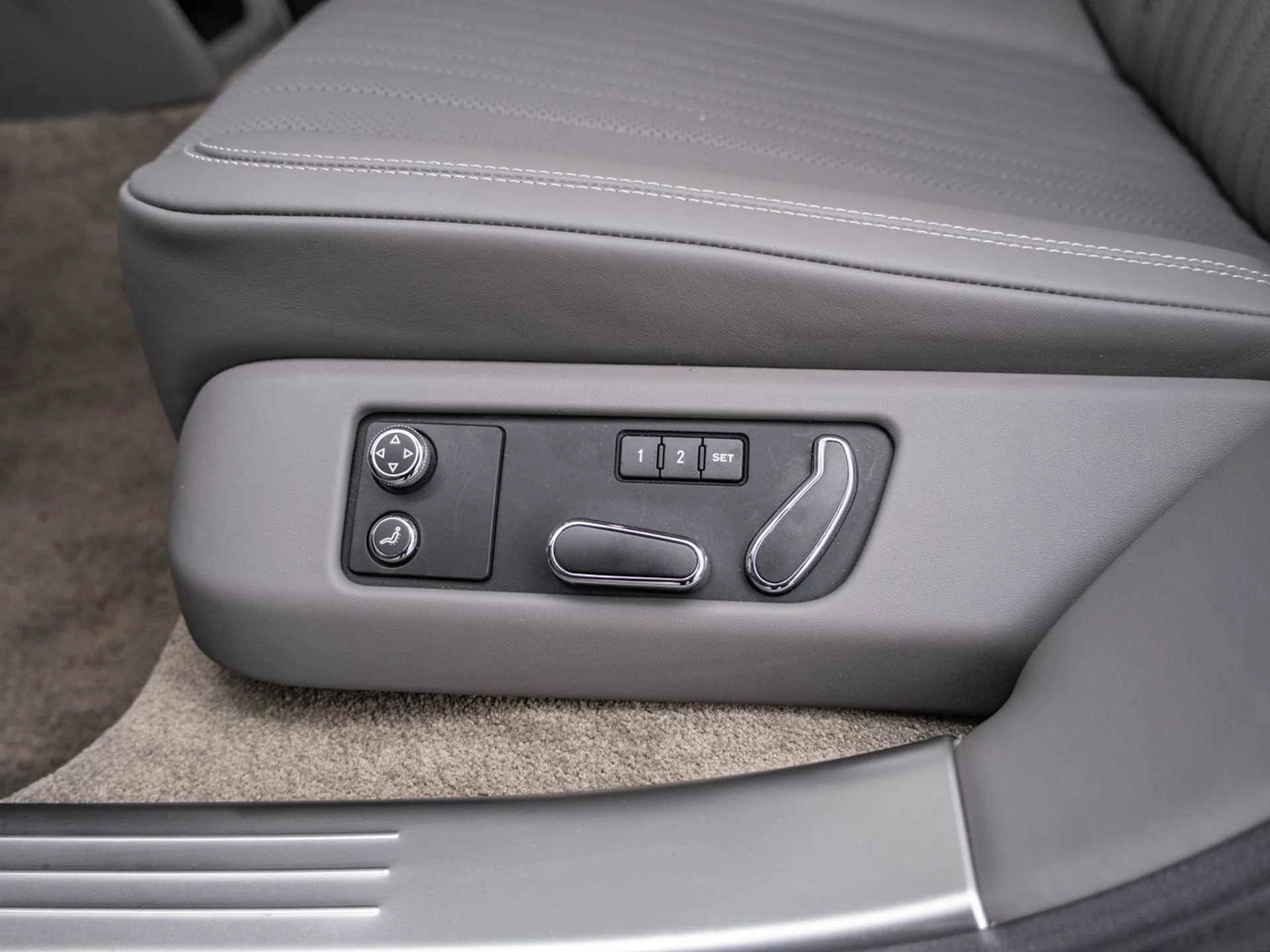 mph032_886558714_54e98a87f599c8eb7ae54547711cd997x_b3e8953996