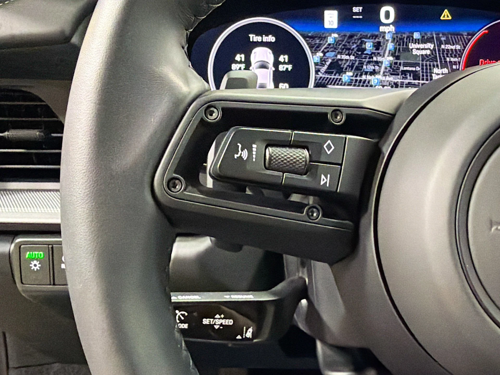 mph032_888294983_8856c60502f5c7a973a9c7c88e1bdef1_5b1f4a3d51