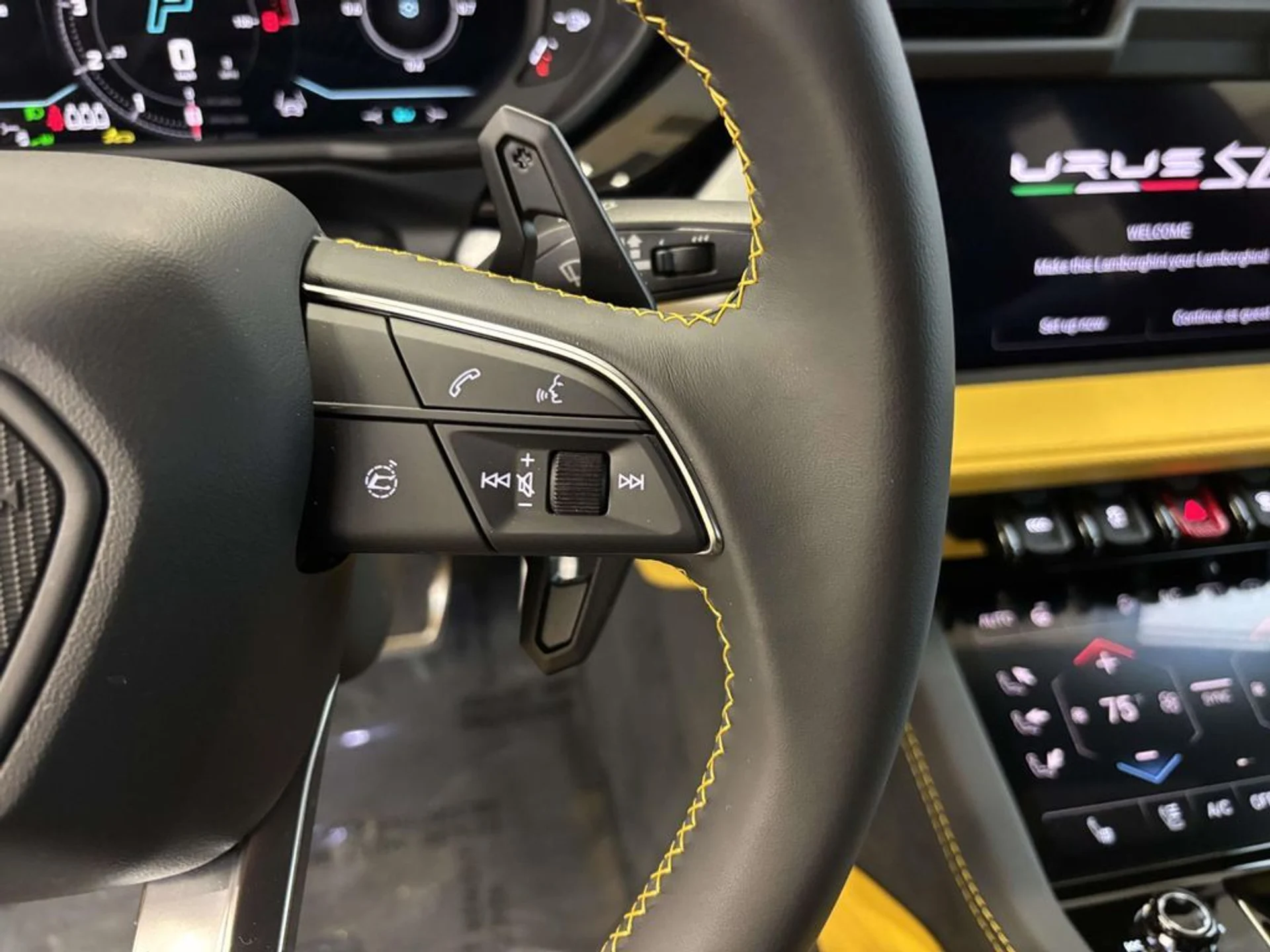 mph032_888306741_bf7b3c933bcba6df85b6626e49d51730x_fce4341650