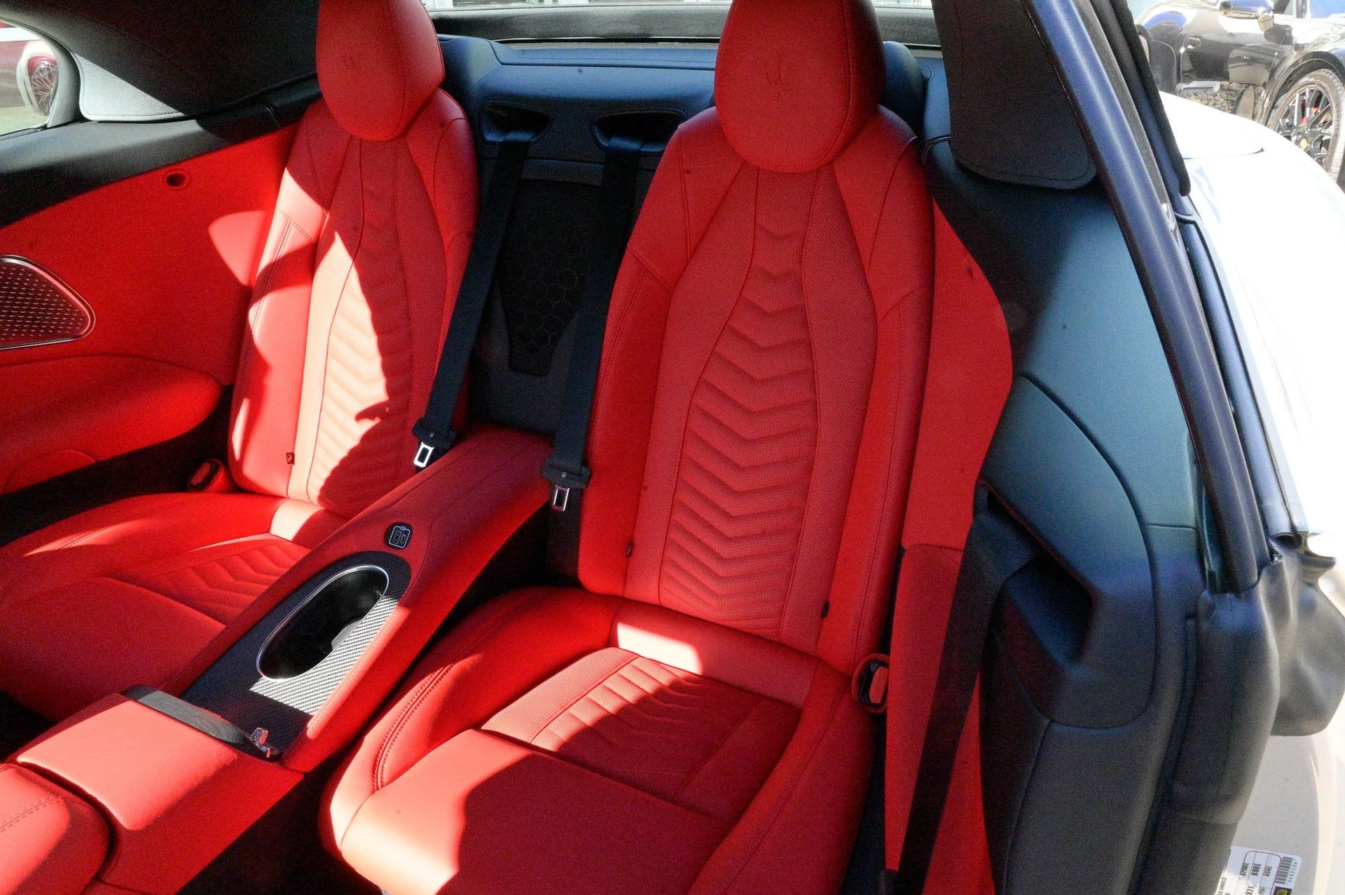 mph032_888906627_90a3dd888ba84703a0d0be27b28829f0_8372a5d080