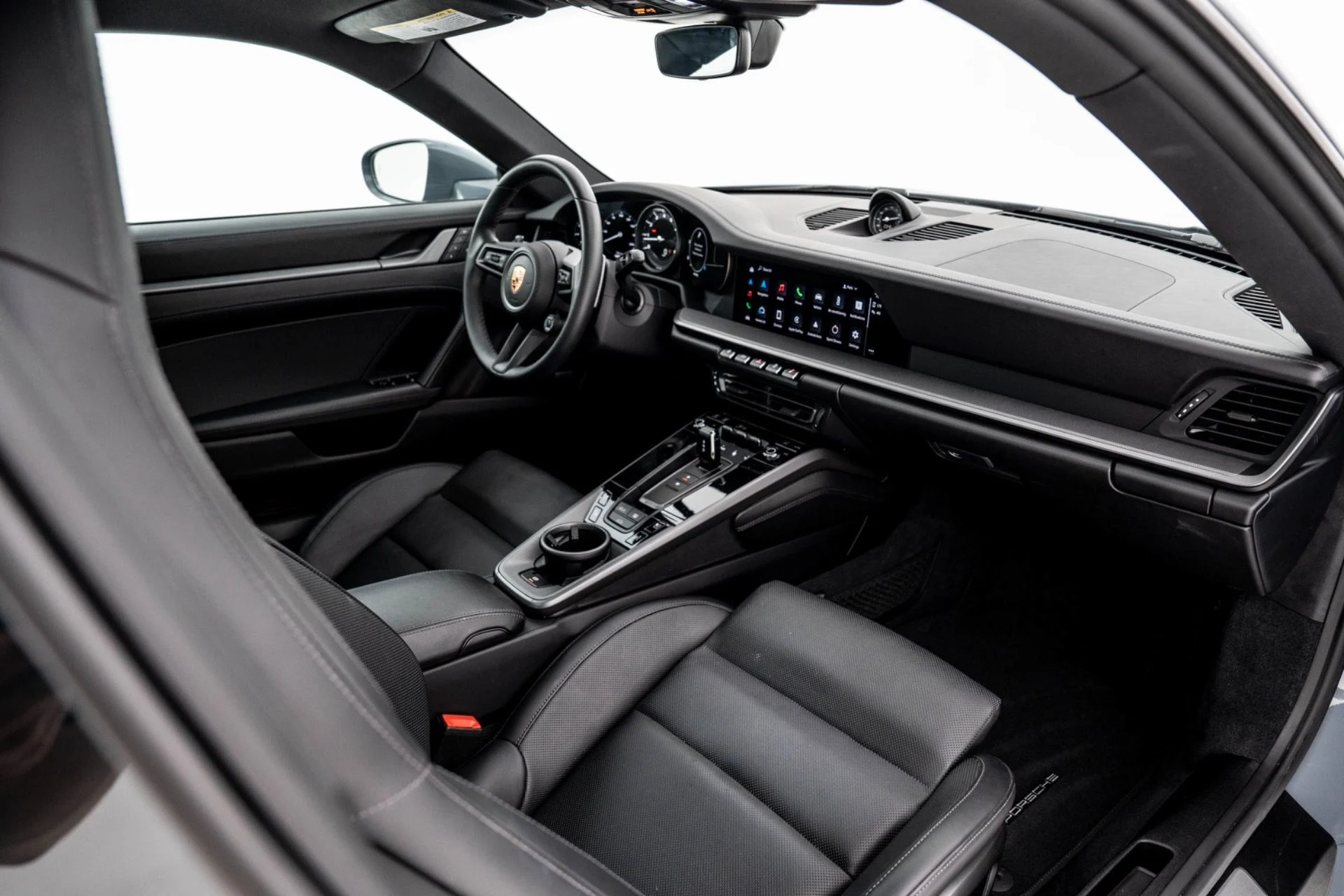mph032_898359745_Used_2024_Porsche_911_Carrera_1774628146_79cab063a3