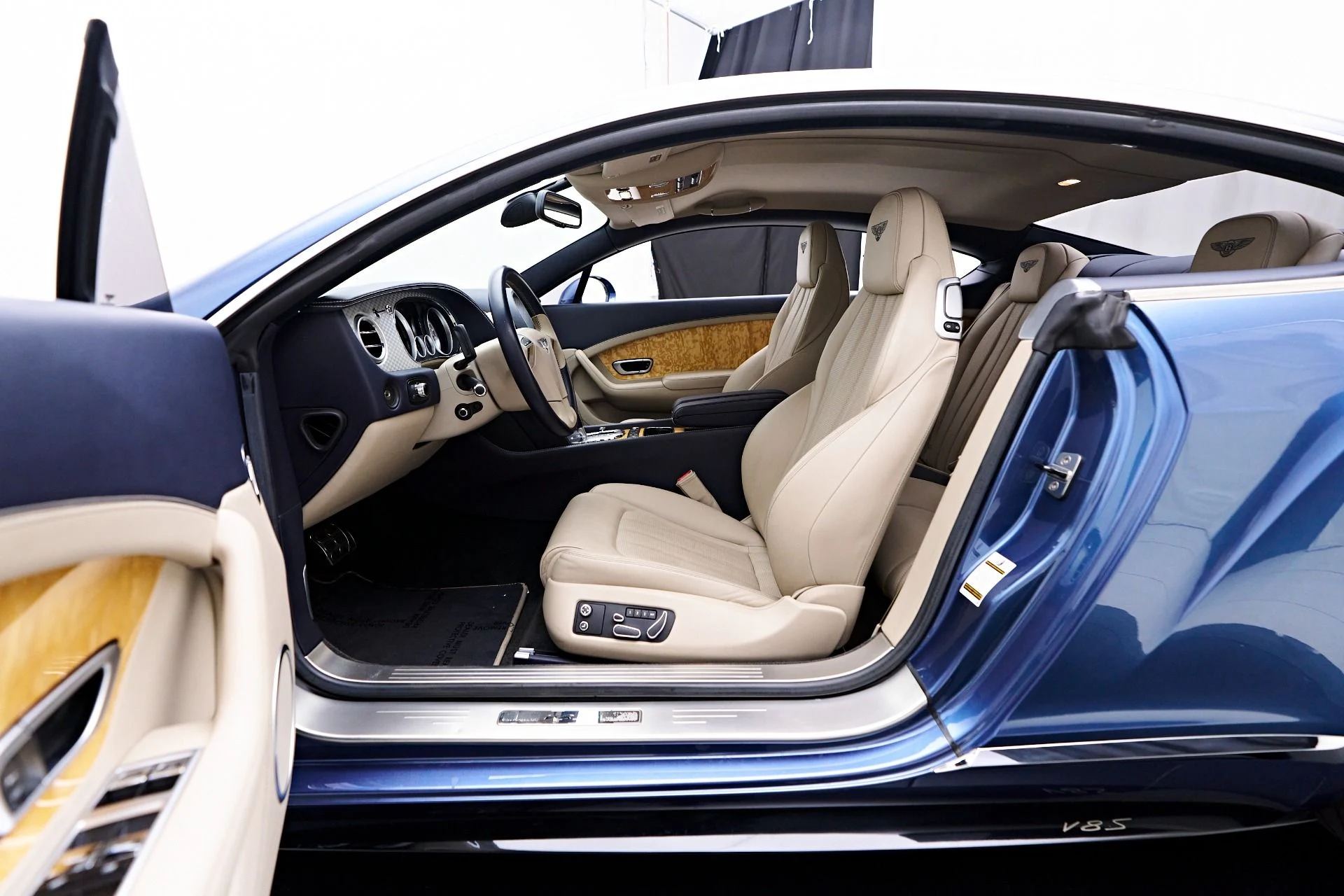 mph032_905457775_Used_2015_Bentley_Continental_GT_V8_S_1756433039_5e94cab586