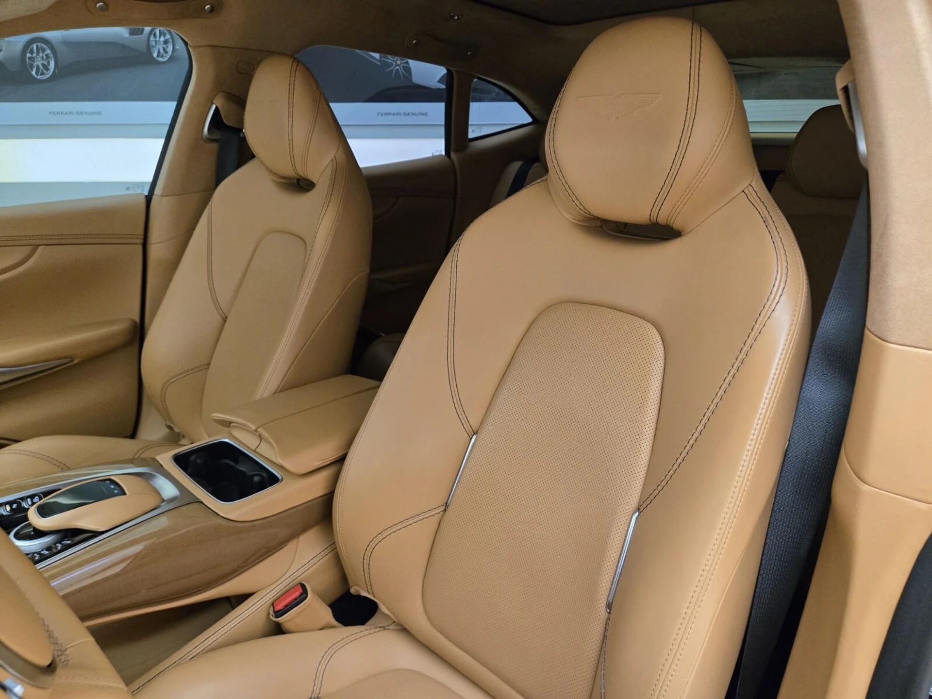 mph032_909335000_Used_2021_Aston_Martin_DBX_1753164241_243015da17