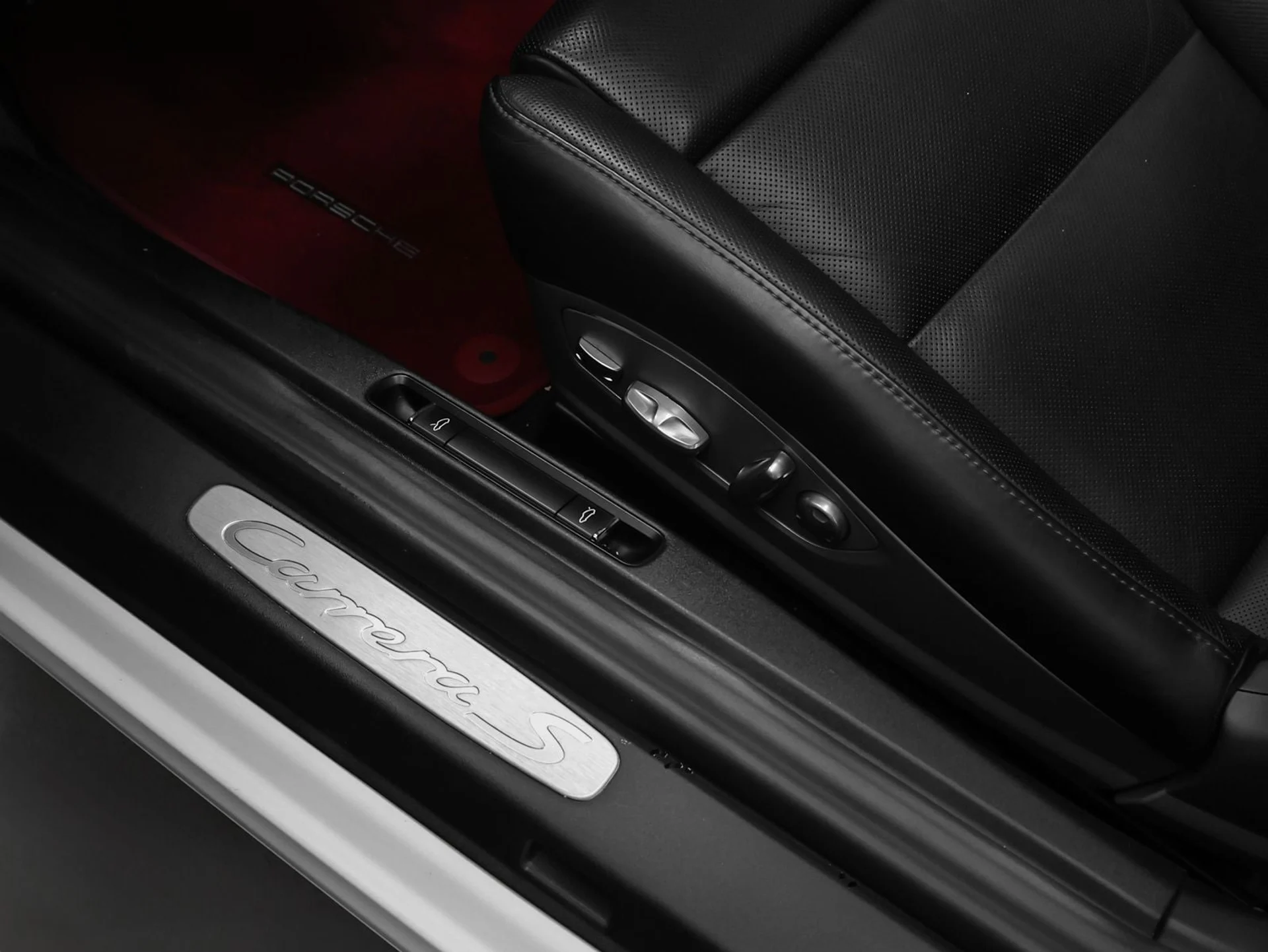 mph032_928546404_33_a561ffa3be