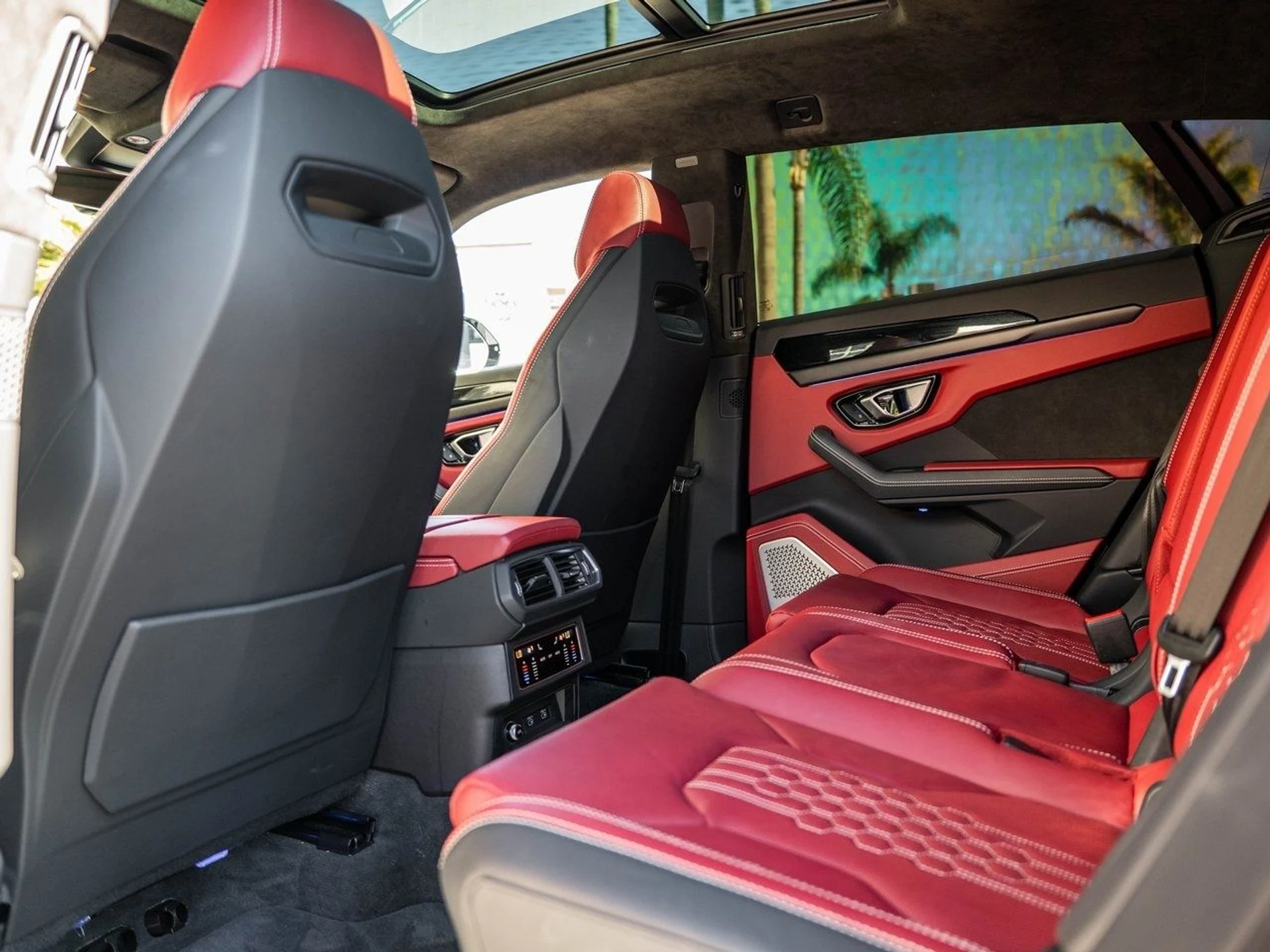 mph032_946713137_a8ab3fc1c0396470f95f86c97f62ddc7x_da3d20ee2c