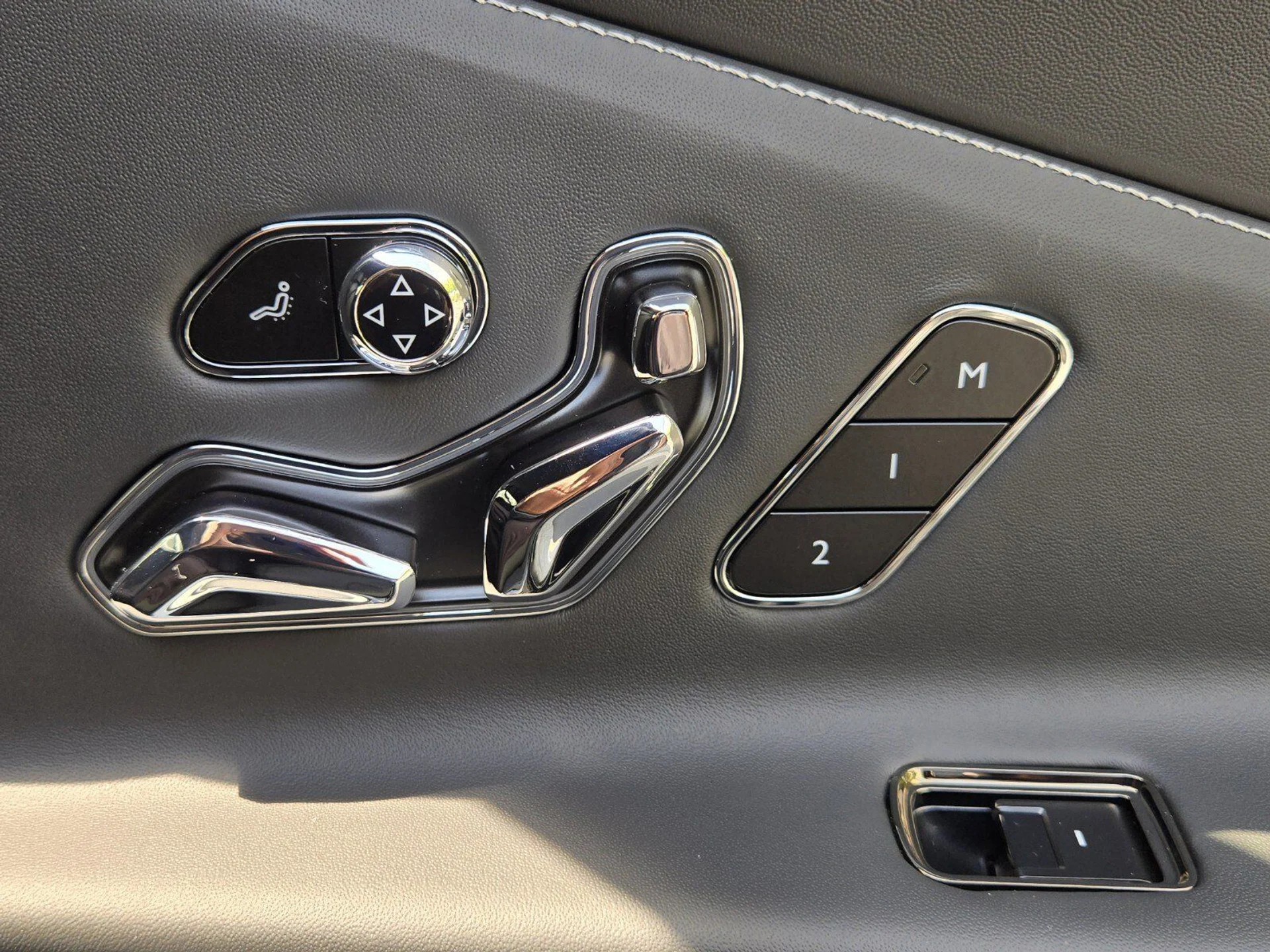 mph032_94765259_61d3bb8fbd445d5706a49a8c1f5a3120x_5522400b06