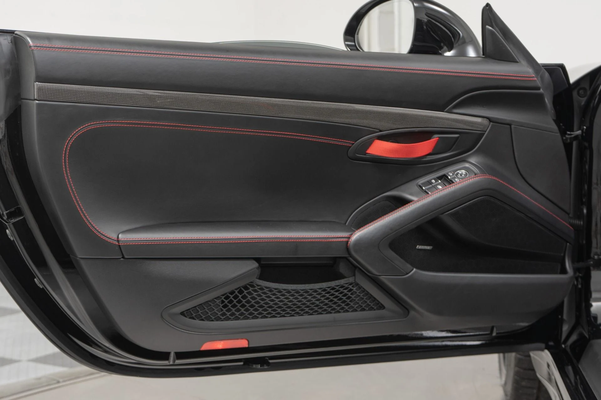 mph032_964265187_Used_2019_Porsche_911_Speedster_678_of_Only_1948_Built_6_Speed_Manual_1787949099_6bd9fbaa18