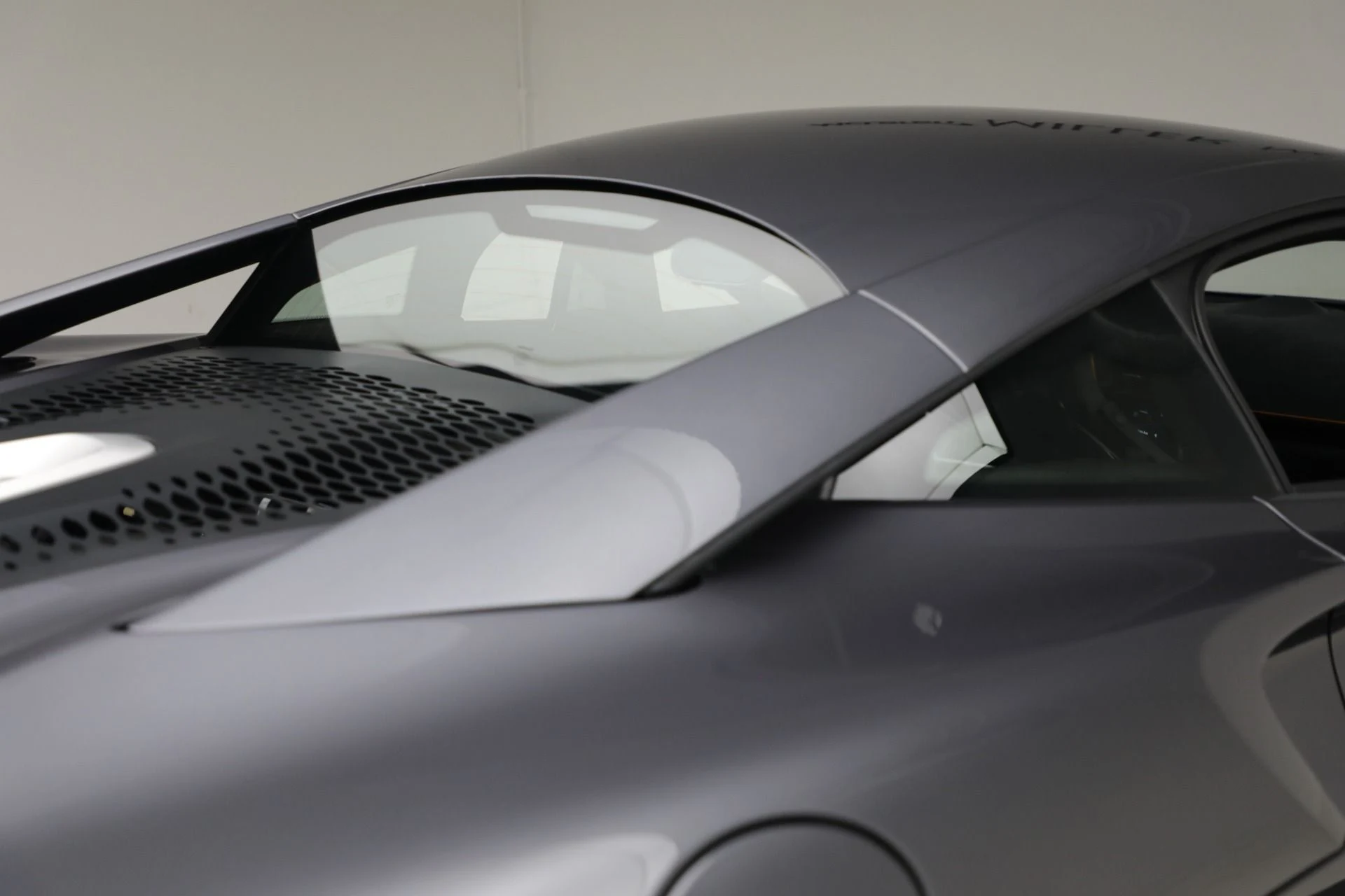 mph032_965269961_New_2024_Mc_Laren_Artura_Performance_2c2724be2a