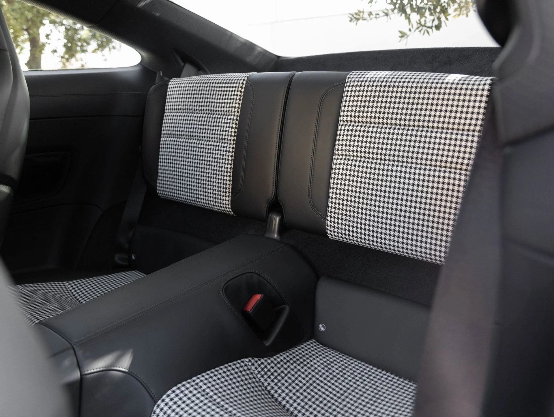 mph032_972612162_33_a0667eb3ff