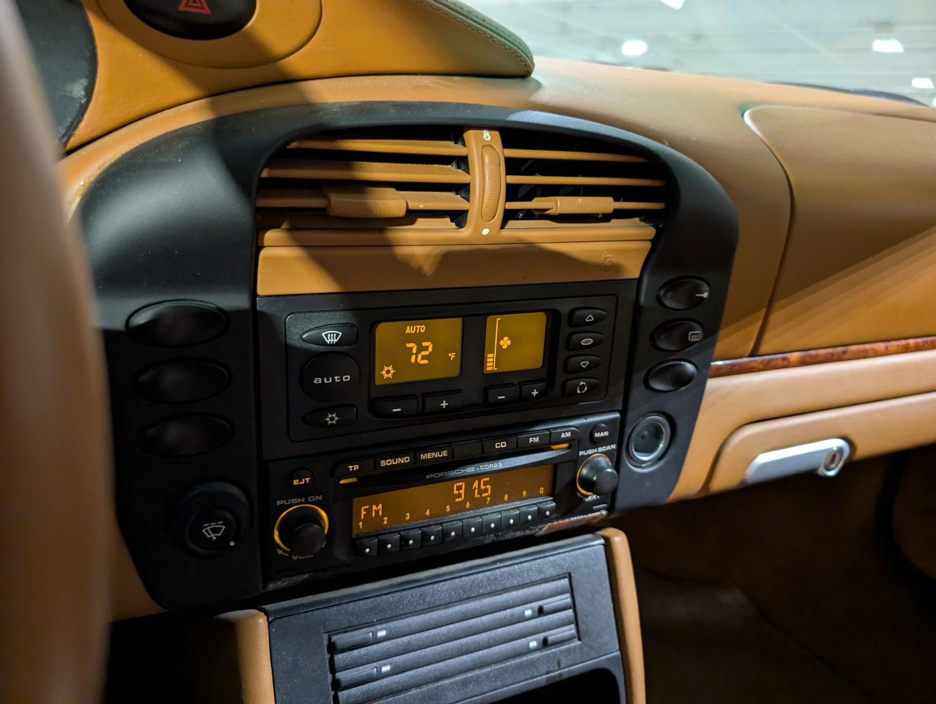 mph032_975134086_9620c3d903228617d6a4c0c52962674ax_8c72a20f26