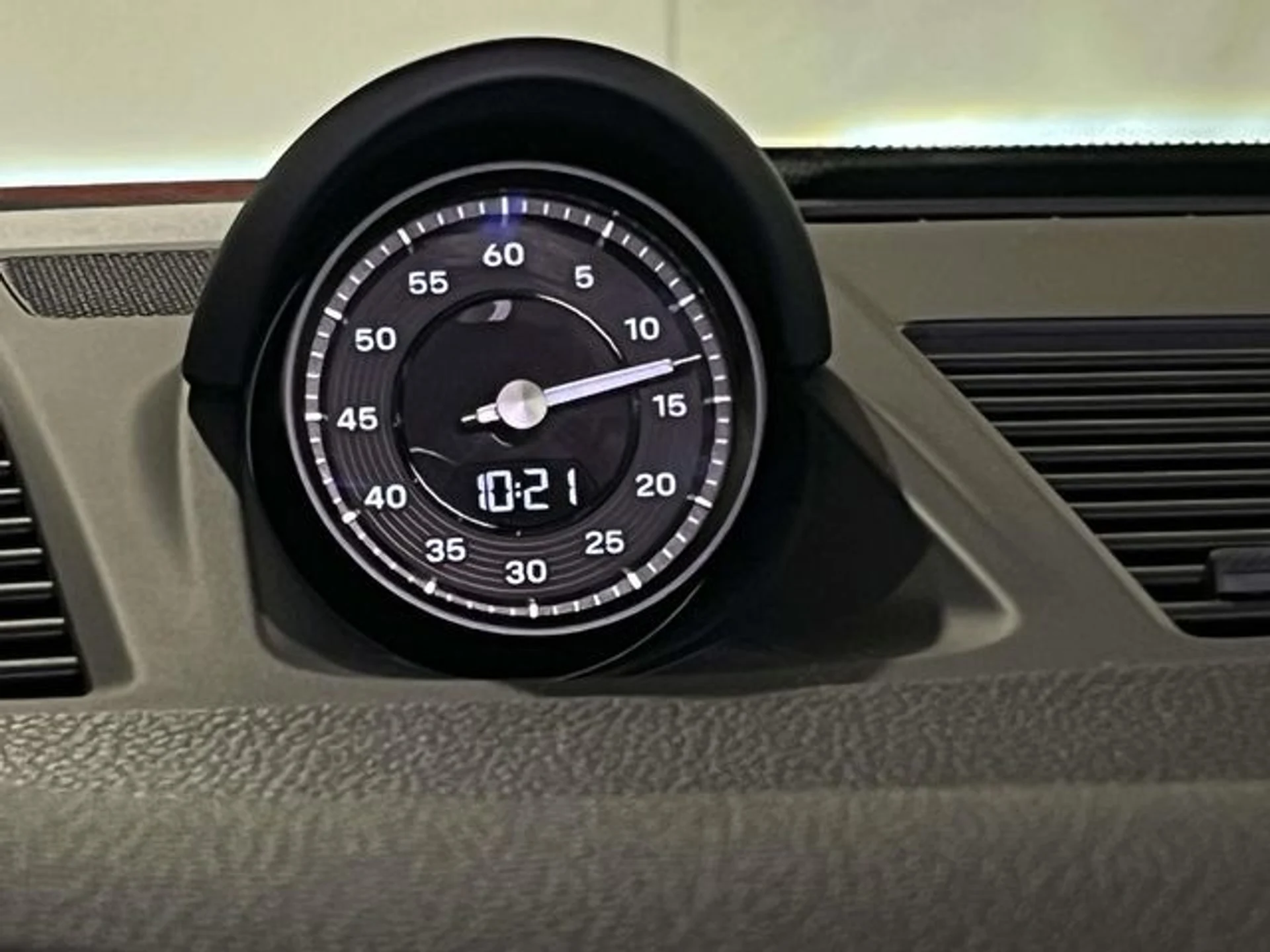 mph032_984838032_3c388186a47fa726742a5e563c72f4afx_f90d4d6834