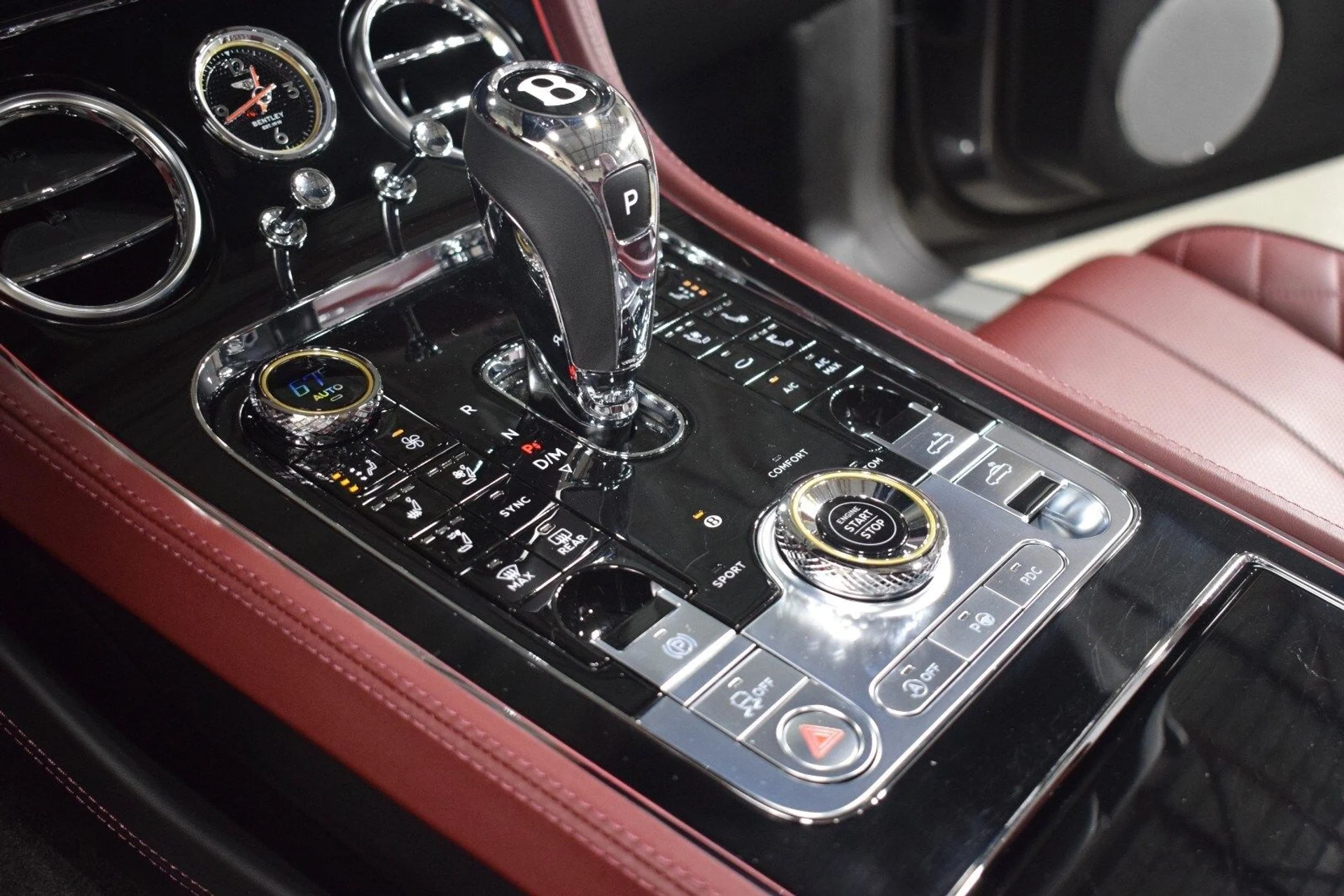 mph032_990521090_ba06508a1d8f7bc297157ea71044ec17x_94655f8fbb