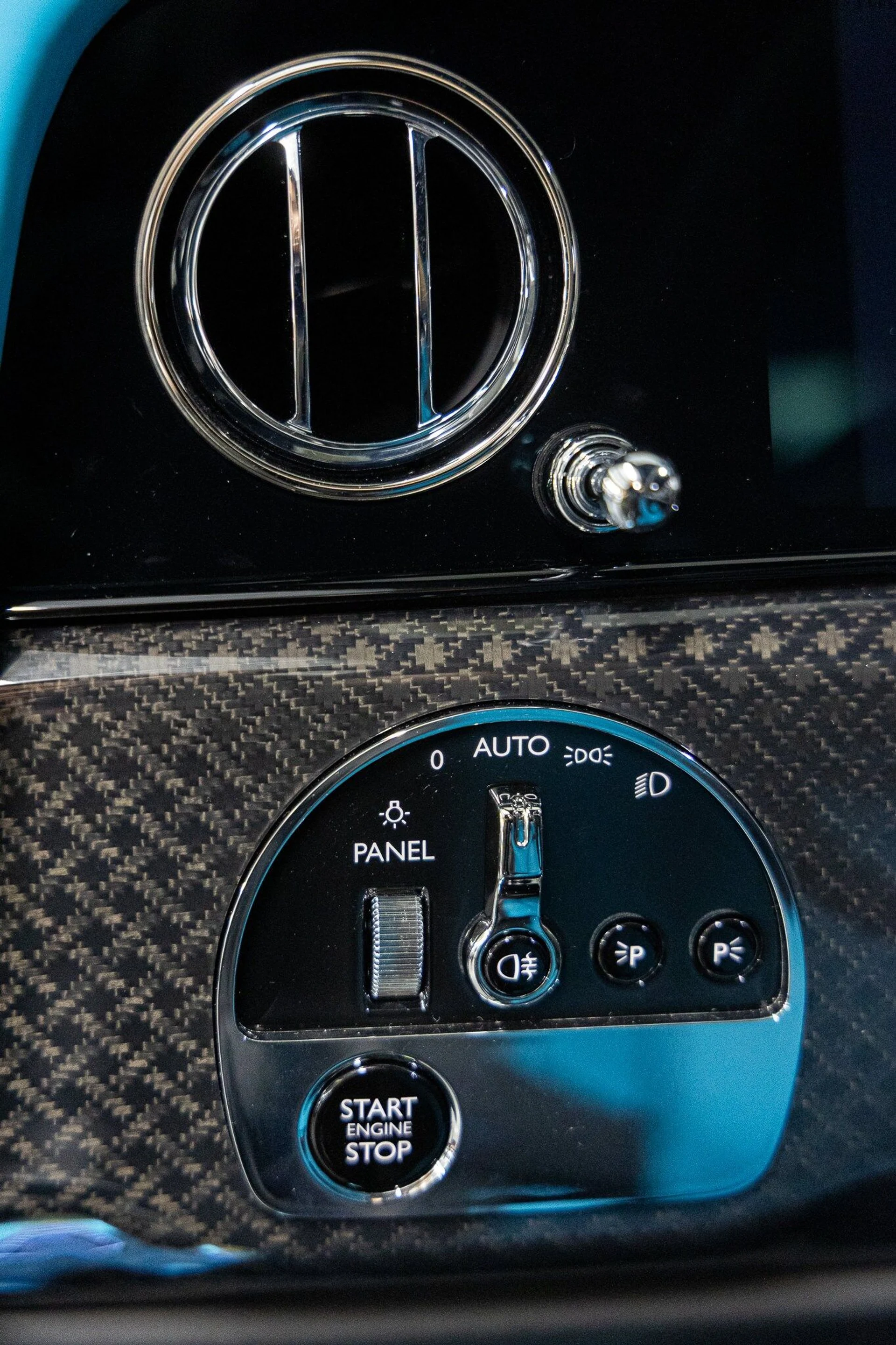 mph032_995932832_87348eca4b53610ed84e65d22479ee12x_5e62d2f975