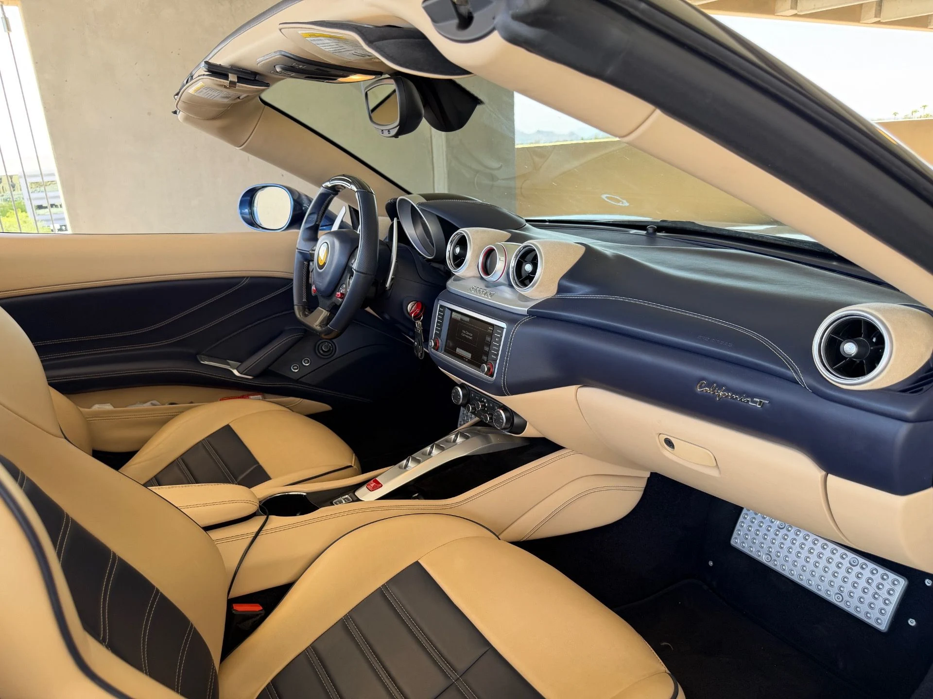 mph032_998621630_Used_2015_Ferrari_California_T_1787790914_b7ea86c132
