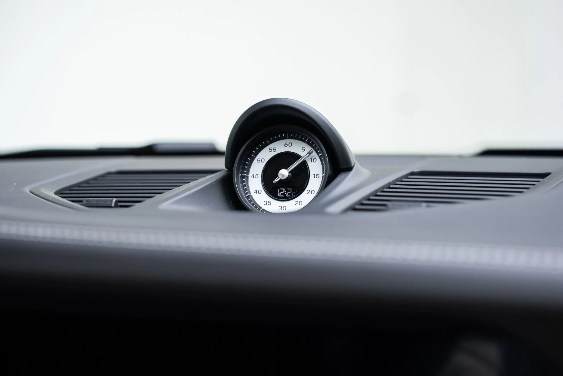 mph033_1000217064_Used_2024_Porsche_911_Targa_4_1767819133_cbc0ac778c