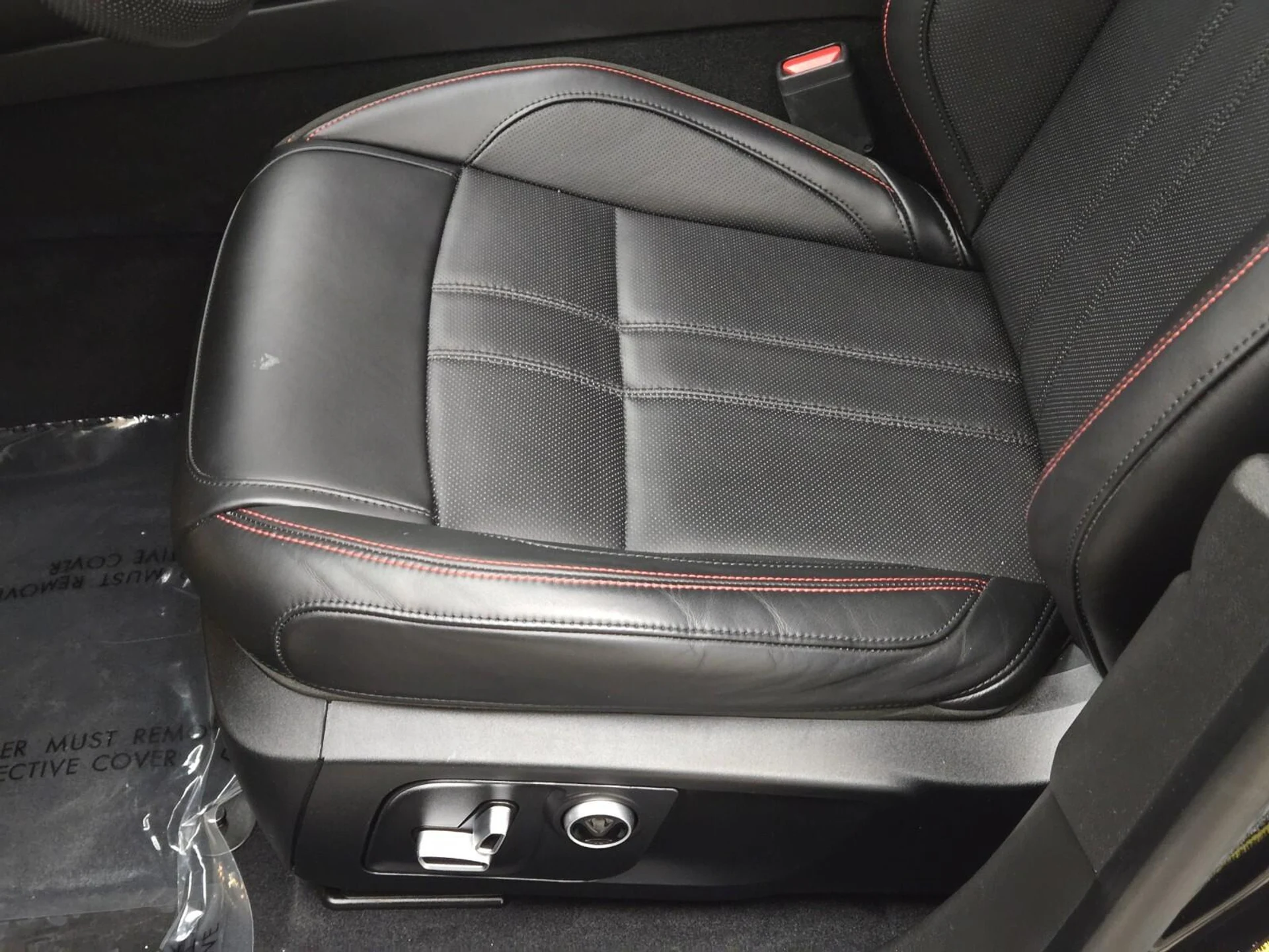 mph033_10086658_Used_2024_Maserati_Levante_GT_1777354954_14983ac85d