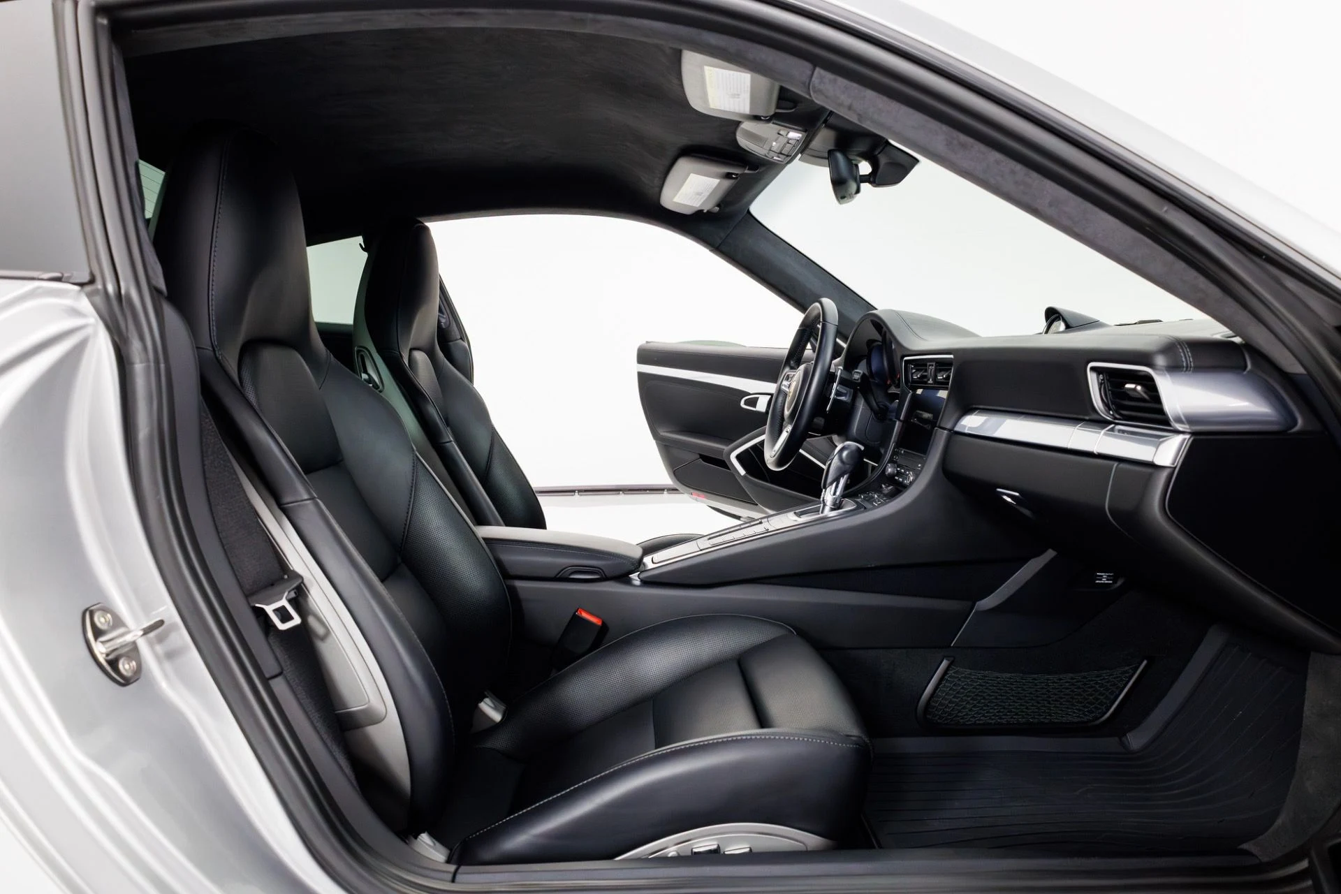 mph033_1010072244_Used_2017_Porsche_911_Carrera_S_1769117487_cf88d1dcc3