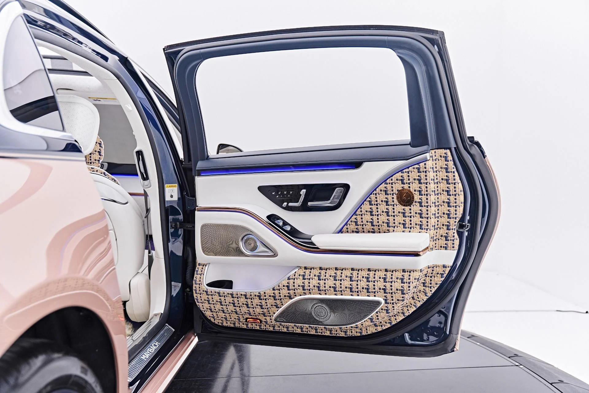 mph033_1013608679_Used_2023_Mercedes_Benz_S_Class_Maybach_S_680_1790209094_98c0217f0e