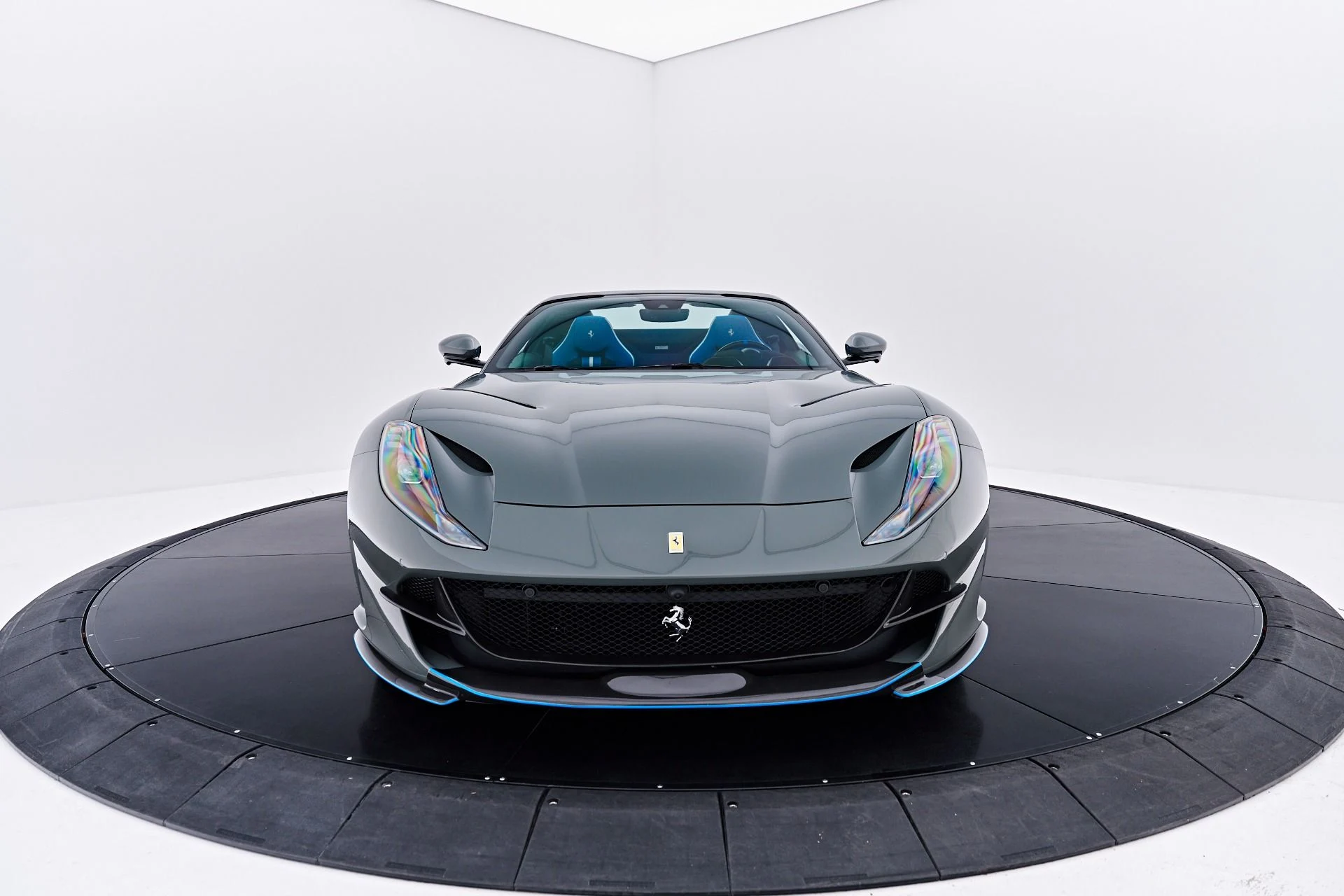 mph033_1020458478_Used_2023_Ferrari_812_GTS_Base_1785431371_acbd311ca4