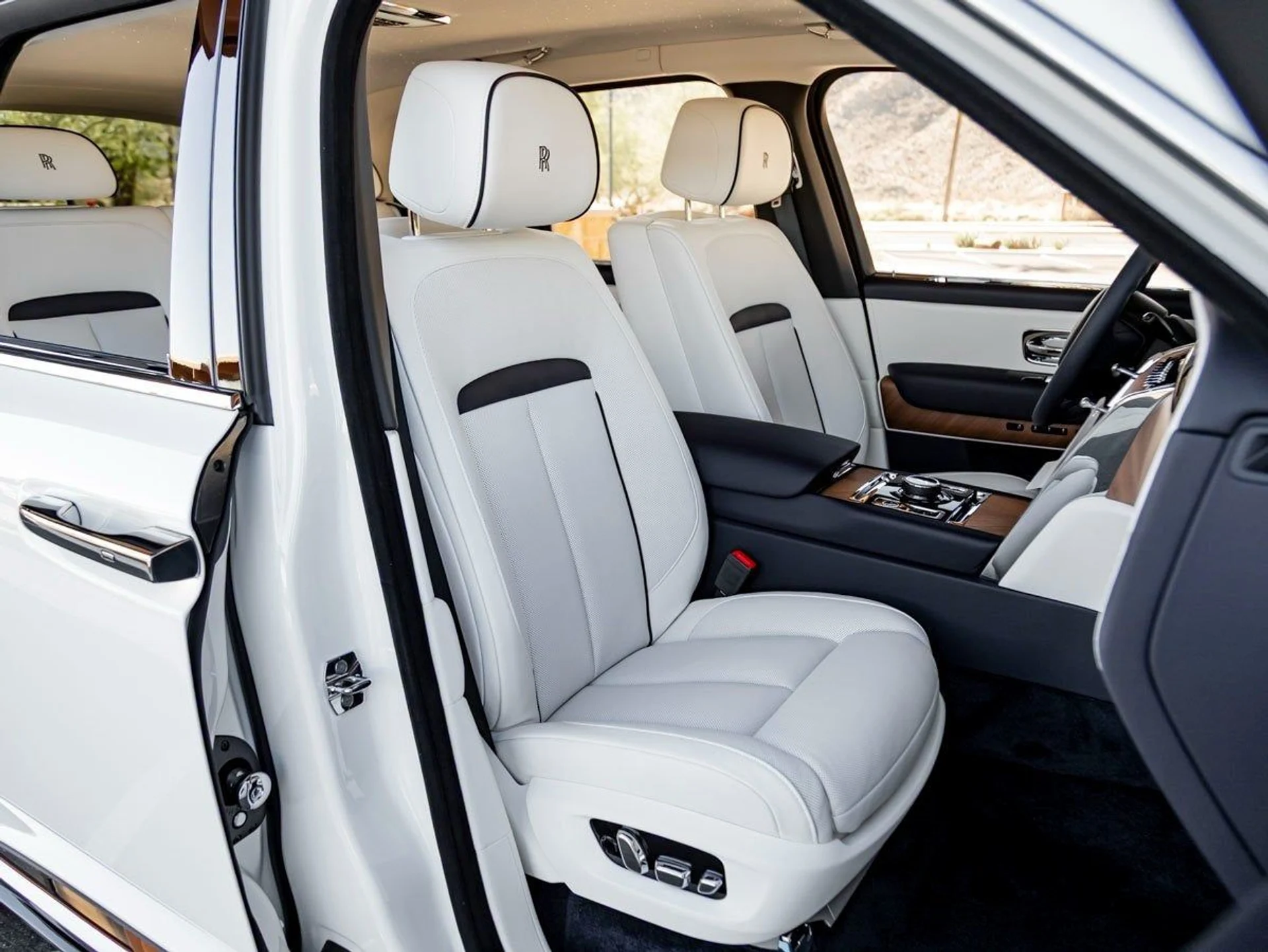 mph033_1024214742_34_c302e96a78