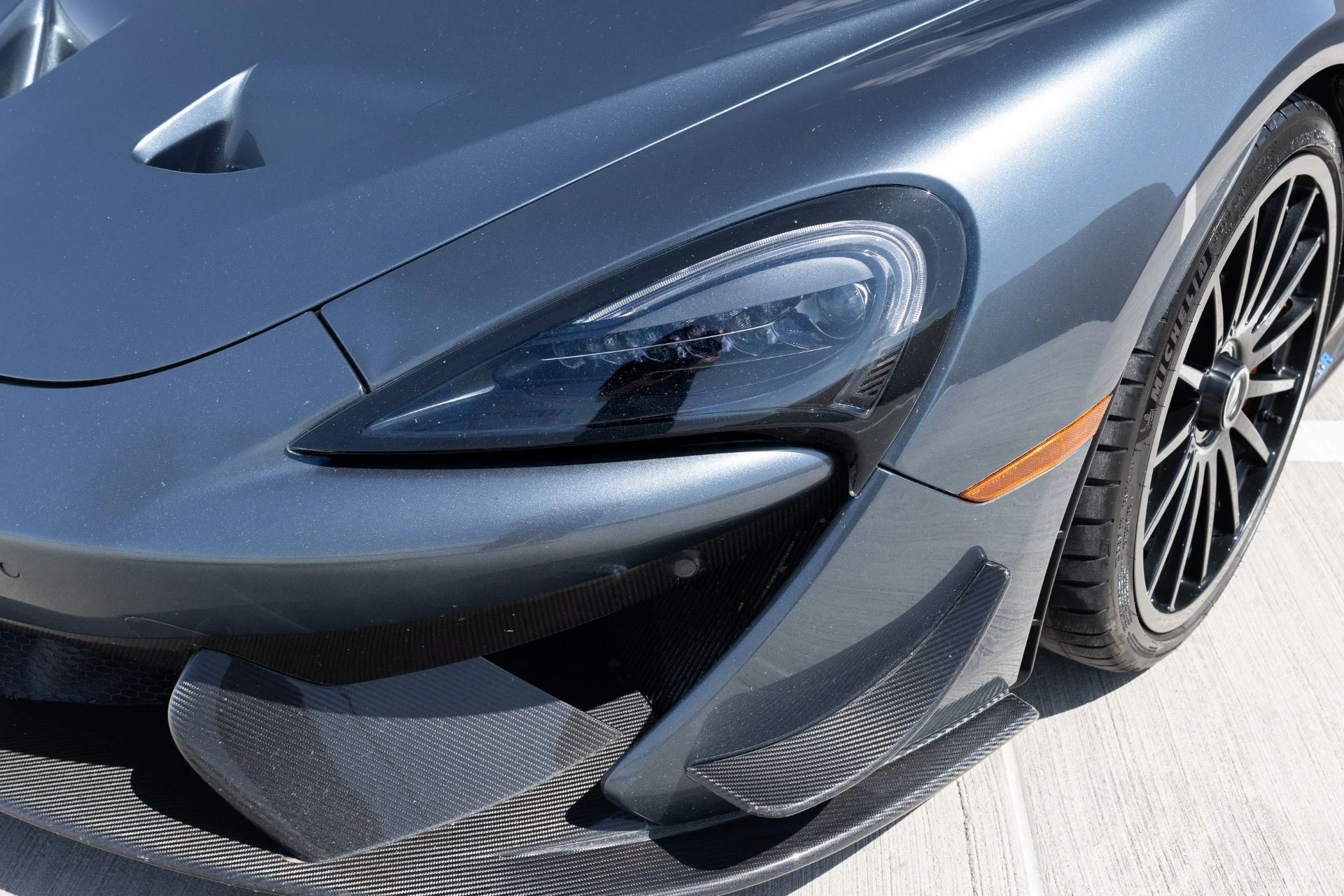 mph033_1028144727_Used_2020_Mc_Laren_620_R_1785795567_c86e89f249