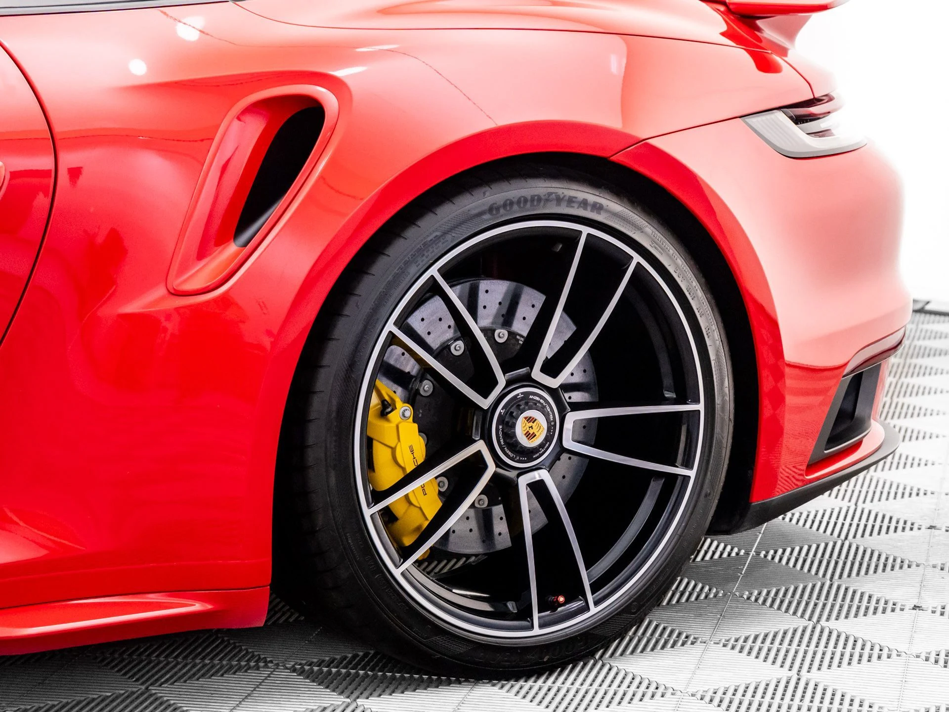 mph033_1033035259_03b408ecdbf88e2a39916a73a407aeecx_232ab49919