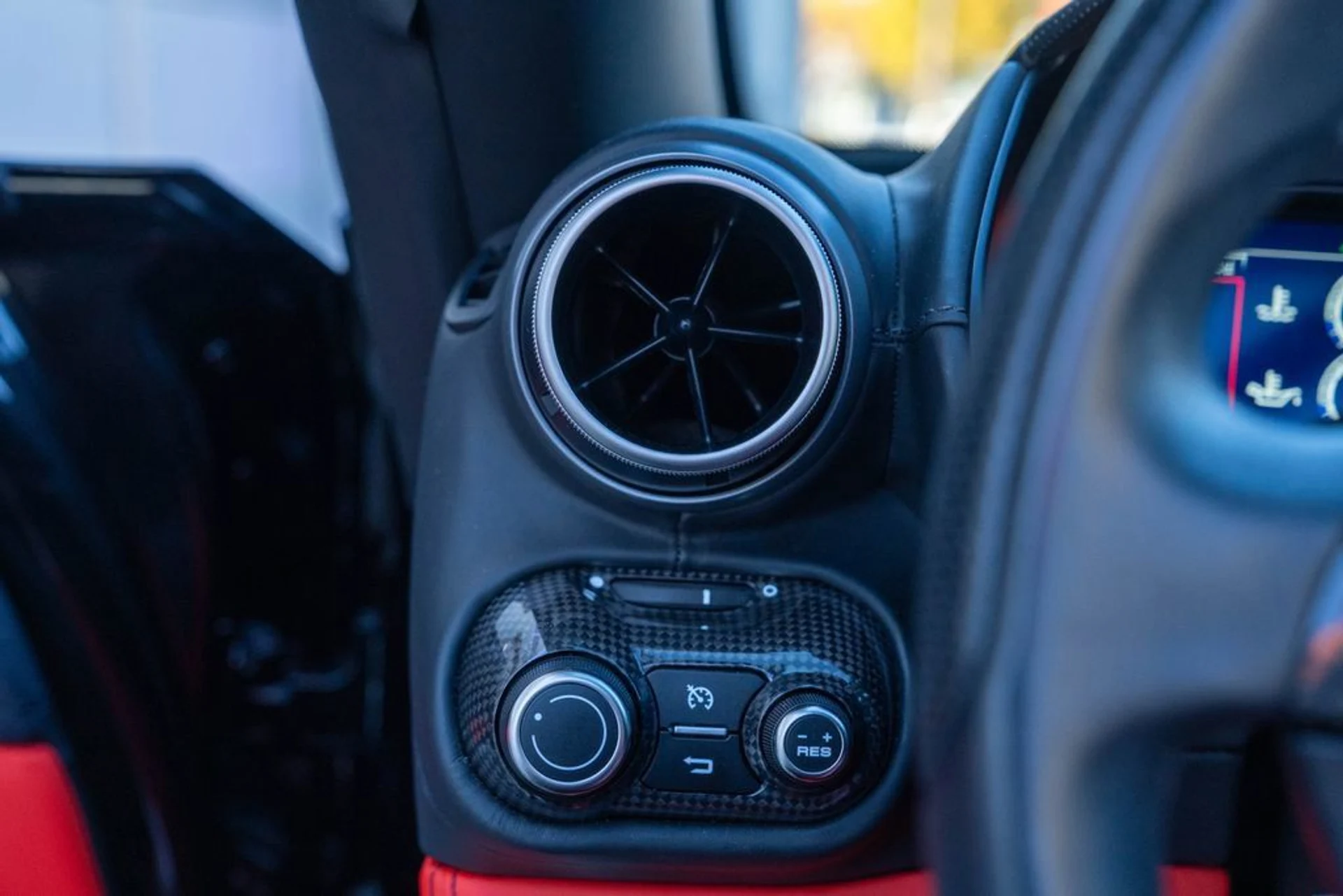 mph033_1044005573_945236398ef14d52bbed1c11a9abd072_7d47ca24ca