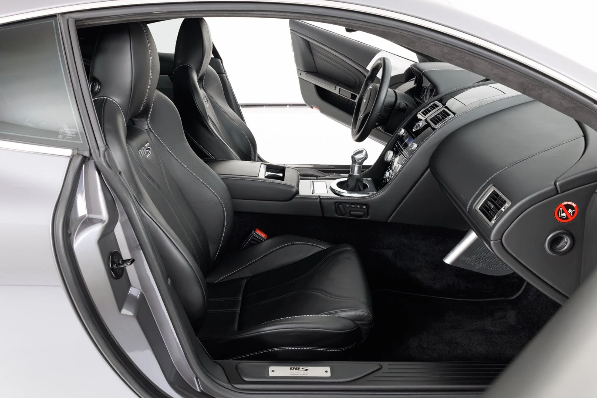 mph033_104990939_Used_2010_Aston_Martin_DBS_1792190103_400145b3bb