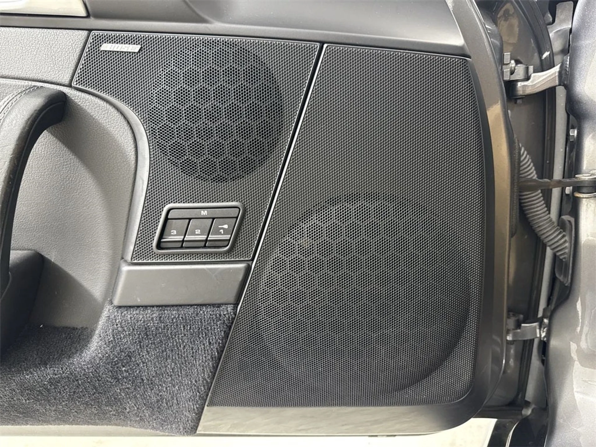 mph033_1056929201_34_fa278b0c47