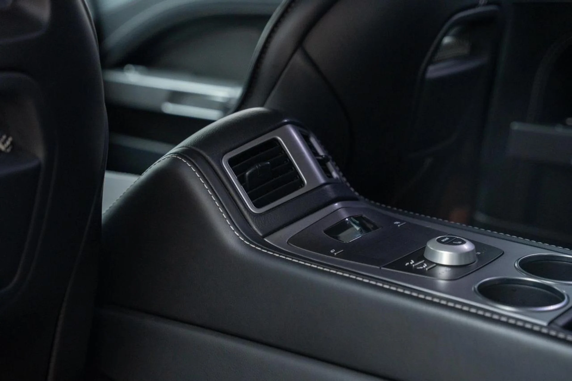 mph033_1075018791_0a71aac0aa0d12206962d534ff8c6025_ff46afdbe9