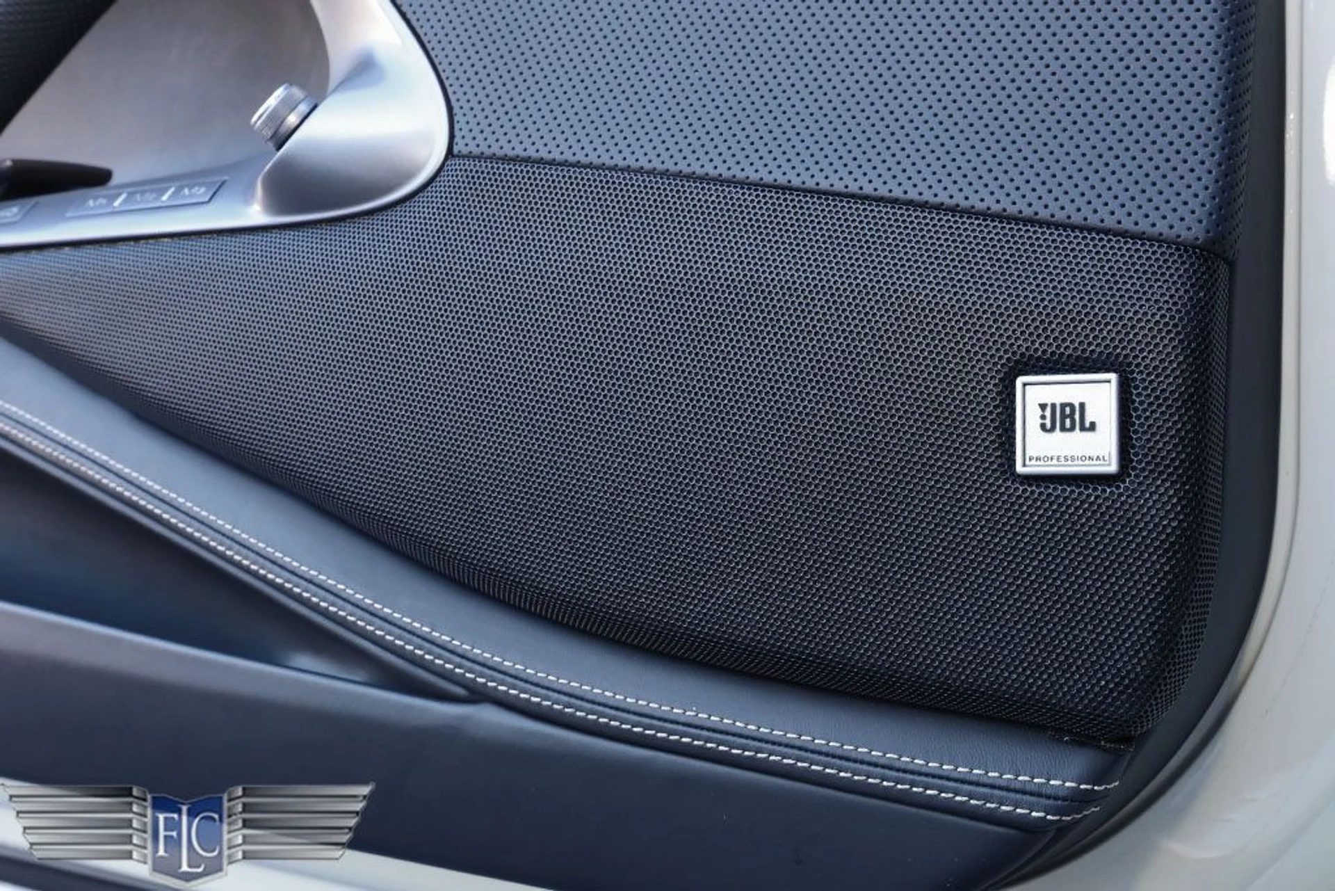 mph033_1088819825_used_2020_ferrari_812_superfast_coupe_6305_22951758_34_1024_4b1146209d