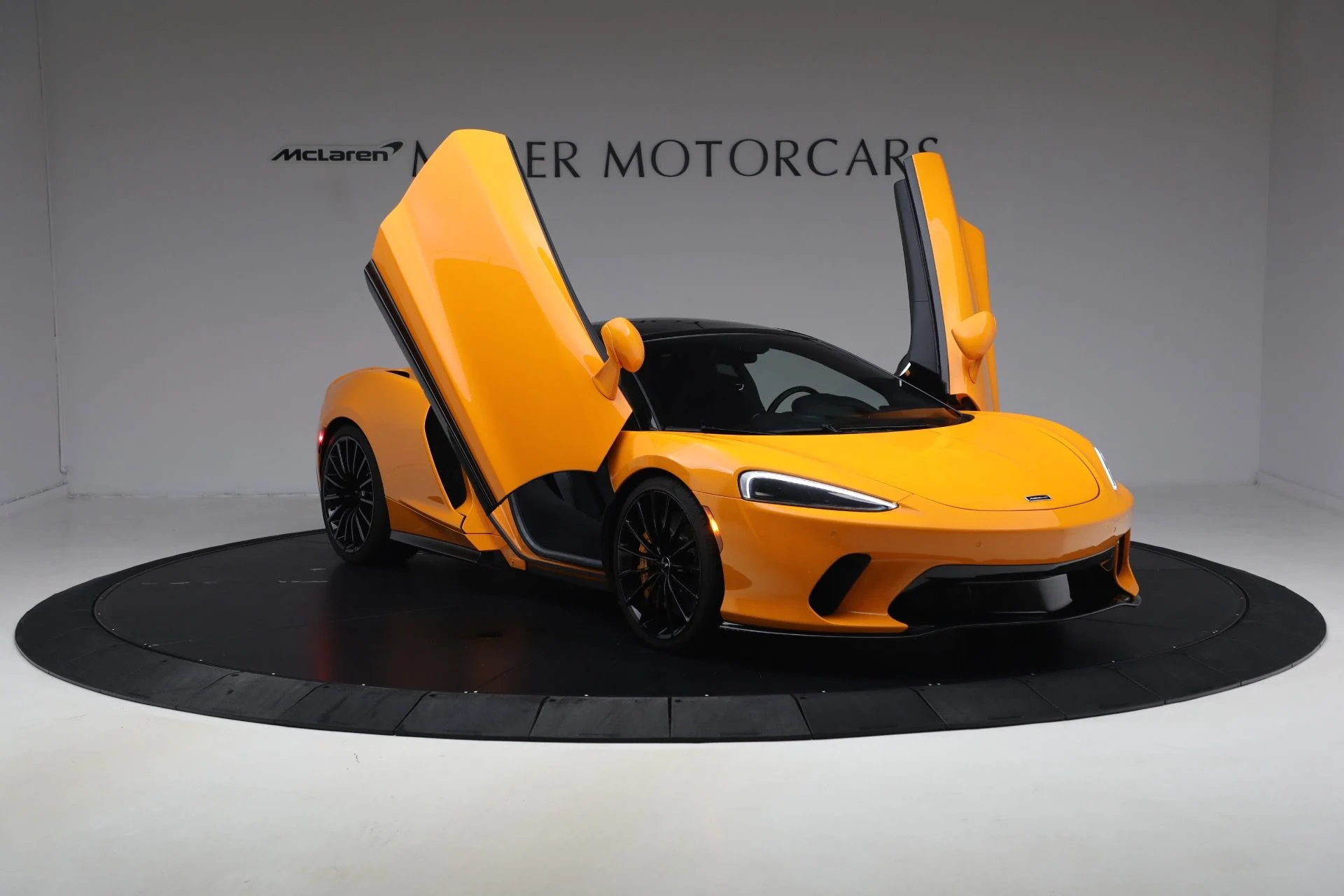 mph033_1091477409_Used_2023_Mc_Laren_GT_f19220a873