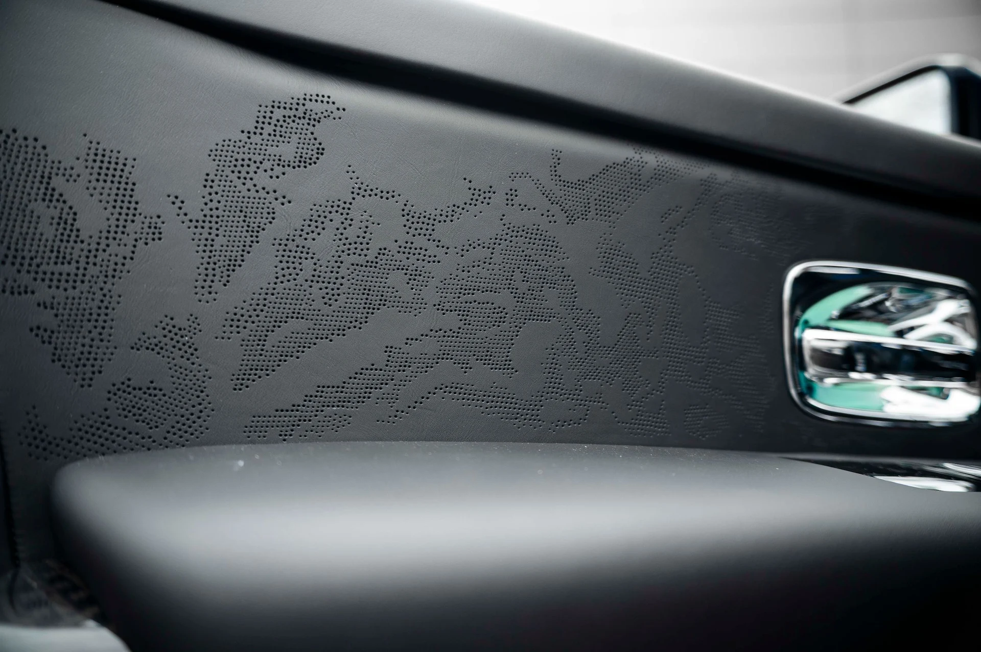 mph033_1102099604_6a2777d1c513421bbace1b24d5360eb8_1f1ba704ec