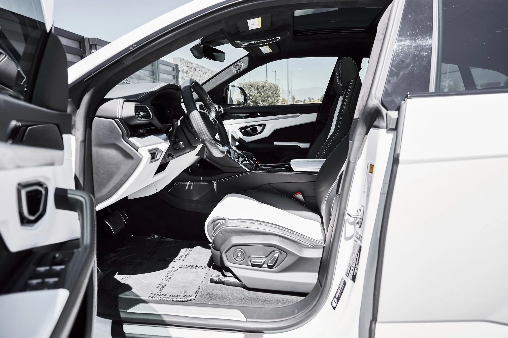 mph033_110829839_Used_2019_Lamborghini_Urus_Base_1776301849_2c6c6cd663