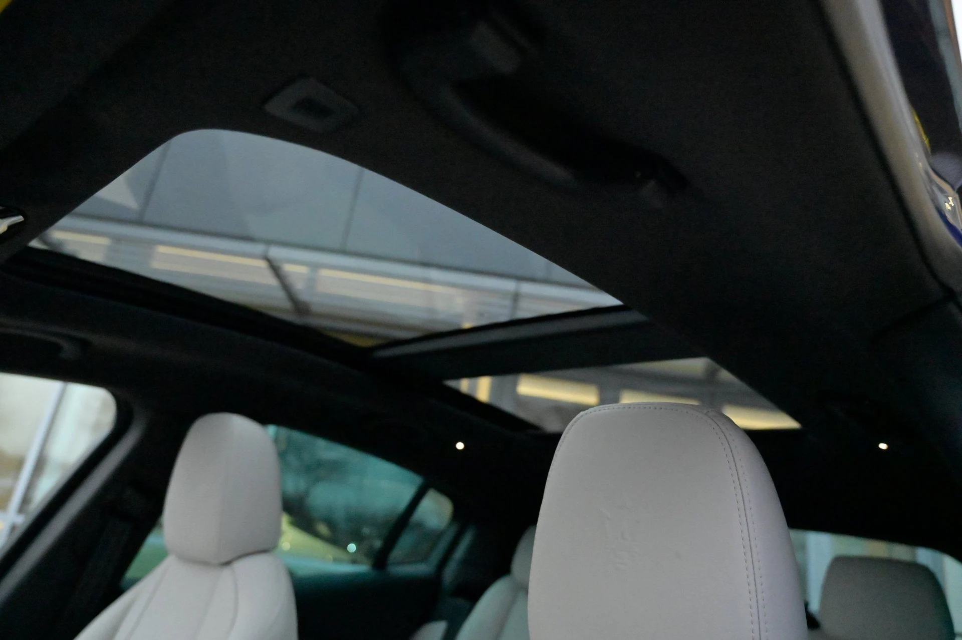 mph033_1112503630_a7649e70dc694afd9490c6e44d27b240_7423ea27e3