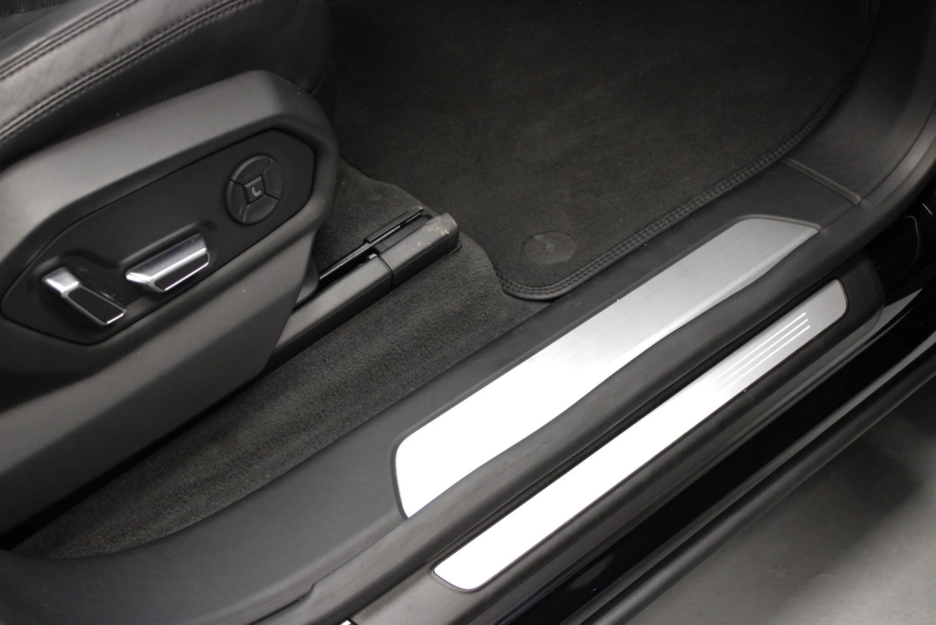 mph033_1125227723_2f66deb4f41bbdc78fb4837ddaf556ca_d42271a160