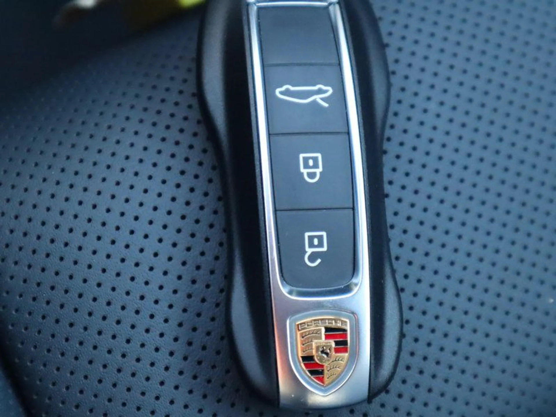 mph033_1125595939_37512047_07033_f92af15ee4017e617b93652429e6654f_f65fe32de8