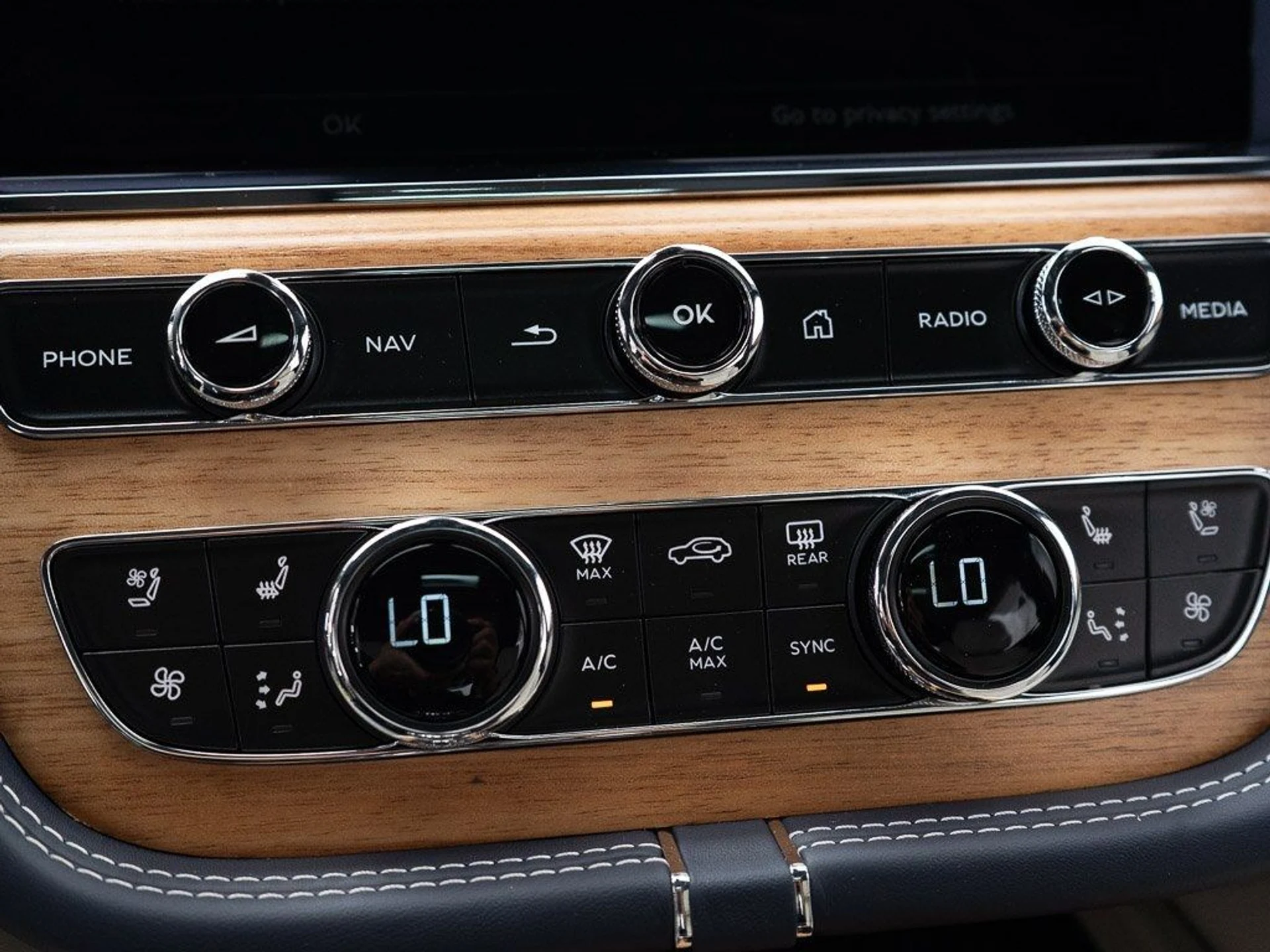 mph033_112947229_d90c550840dbfd630d0a8910365bb863_0292435121