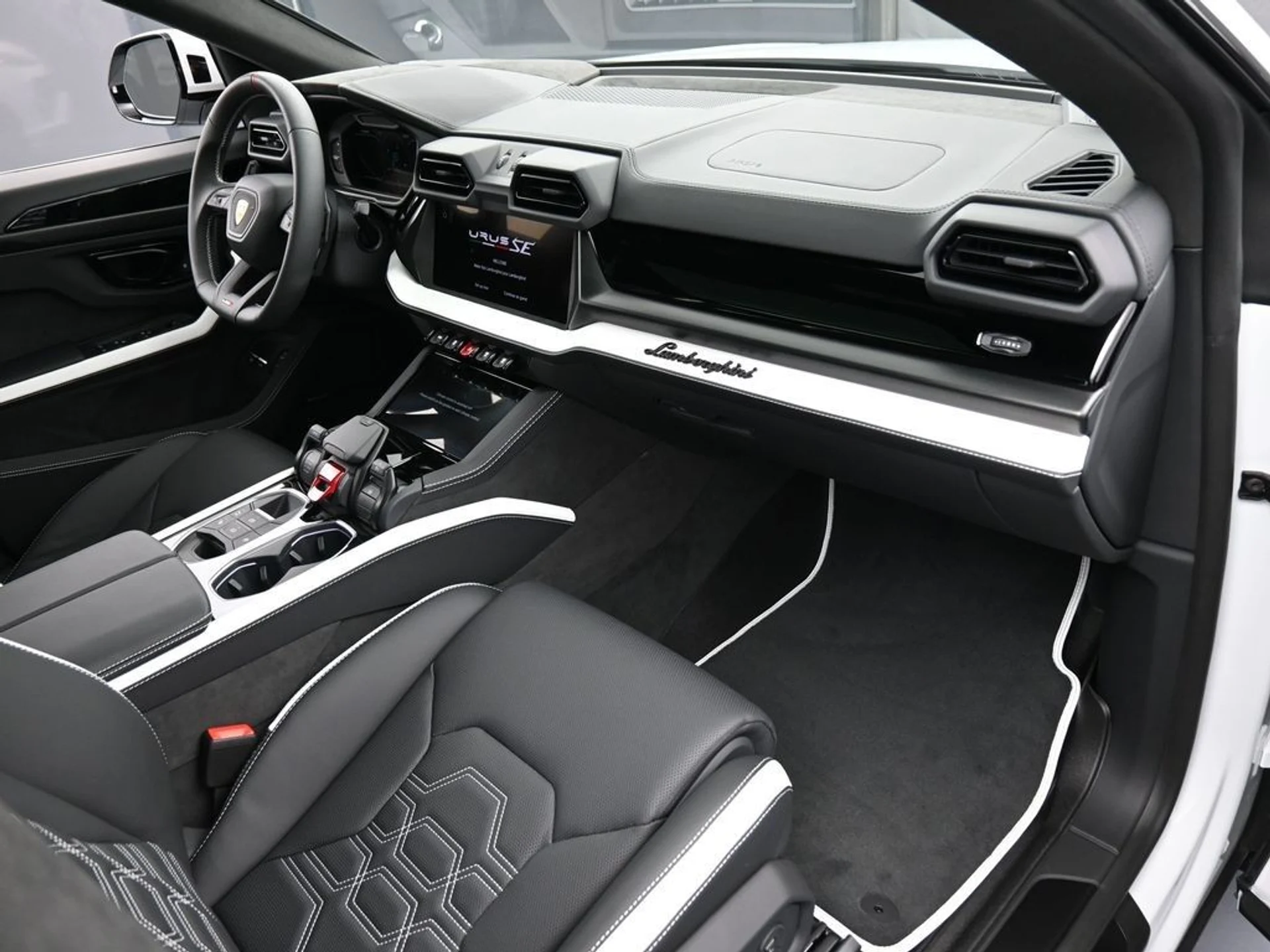 mph033_1131477814_bb7041a3c3cf41d6bb3aba01f4c3674b_2553f8dcd5