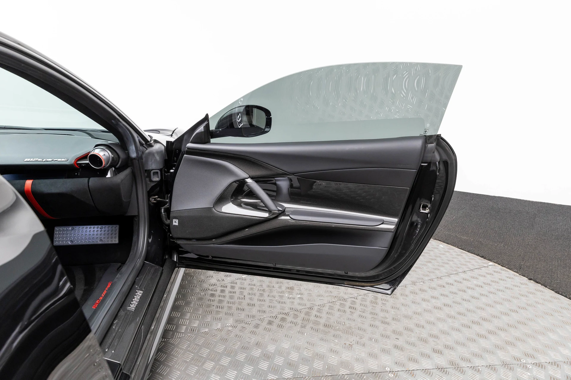 mph033_1135518742_9825788db8f546efadc749c349e62a22_5ce9b5f96b