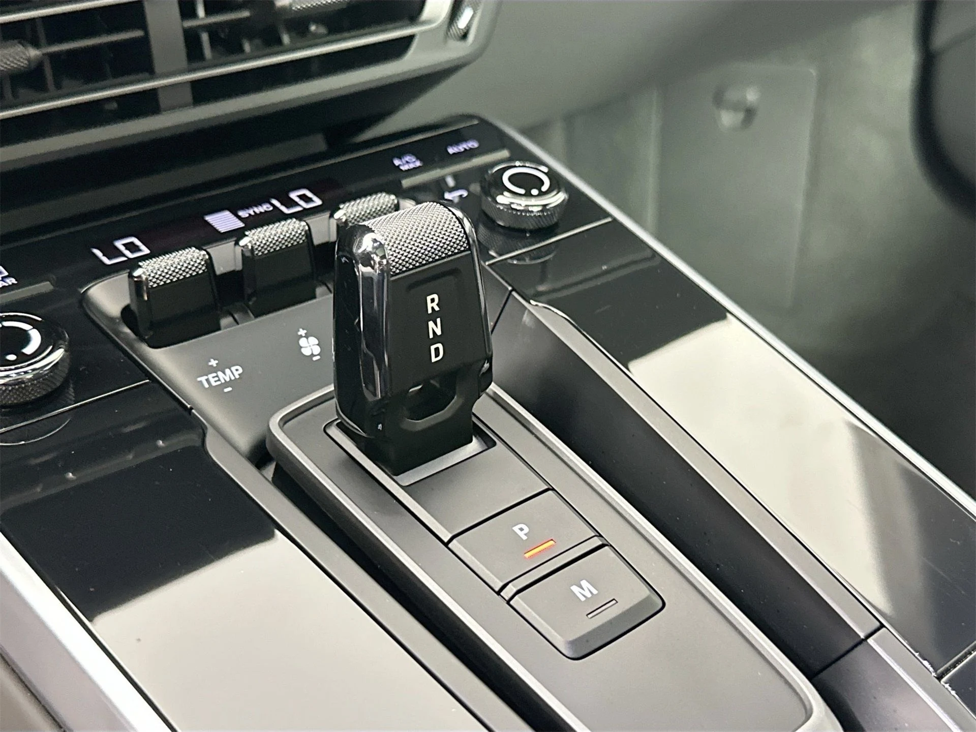 mph033_1139664587_7eea7466fcab6432b3ee4dbf0cddf79e_f3e3f1d3f9