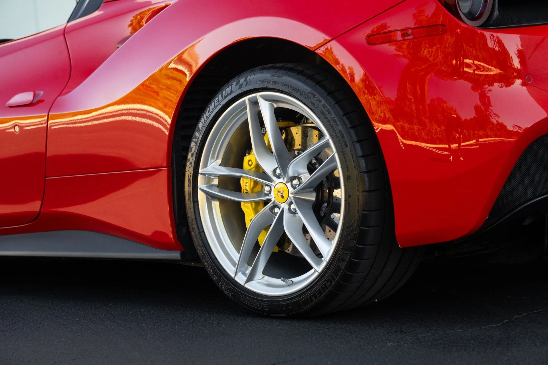 mph033_1149266238_Used_2017_Ferrari_488_Spider_1771886978_28dba6d409