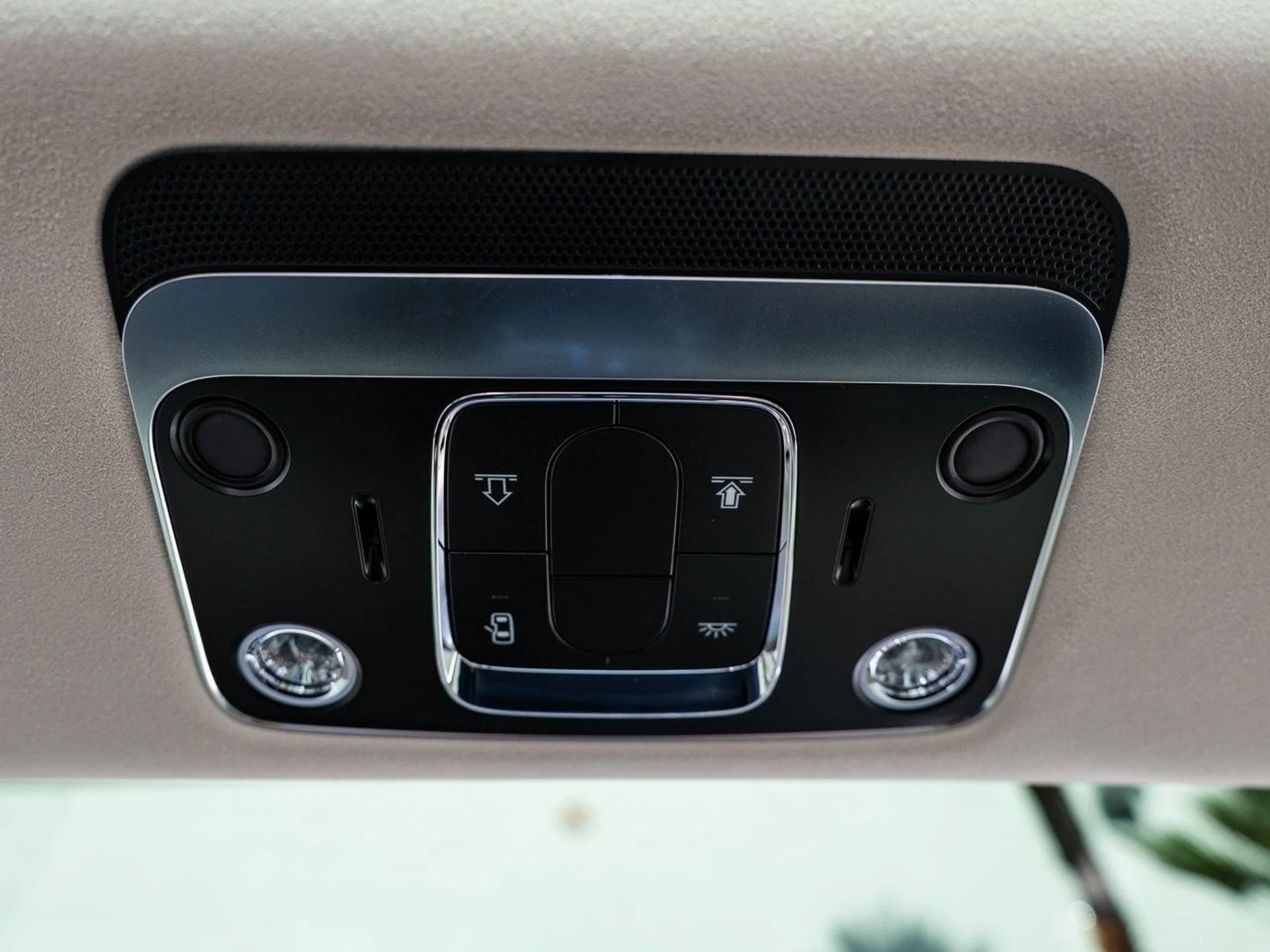 mph033_1151652000_89a402f4bffd44f55150db136805e33fx_6ea3a89703