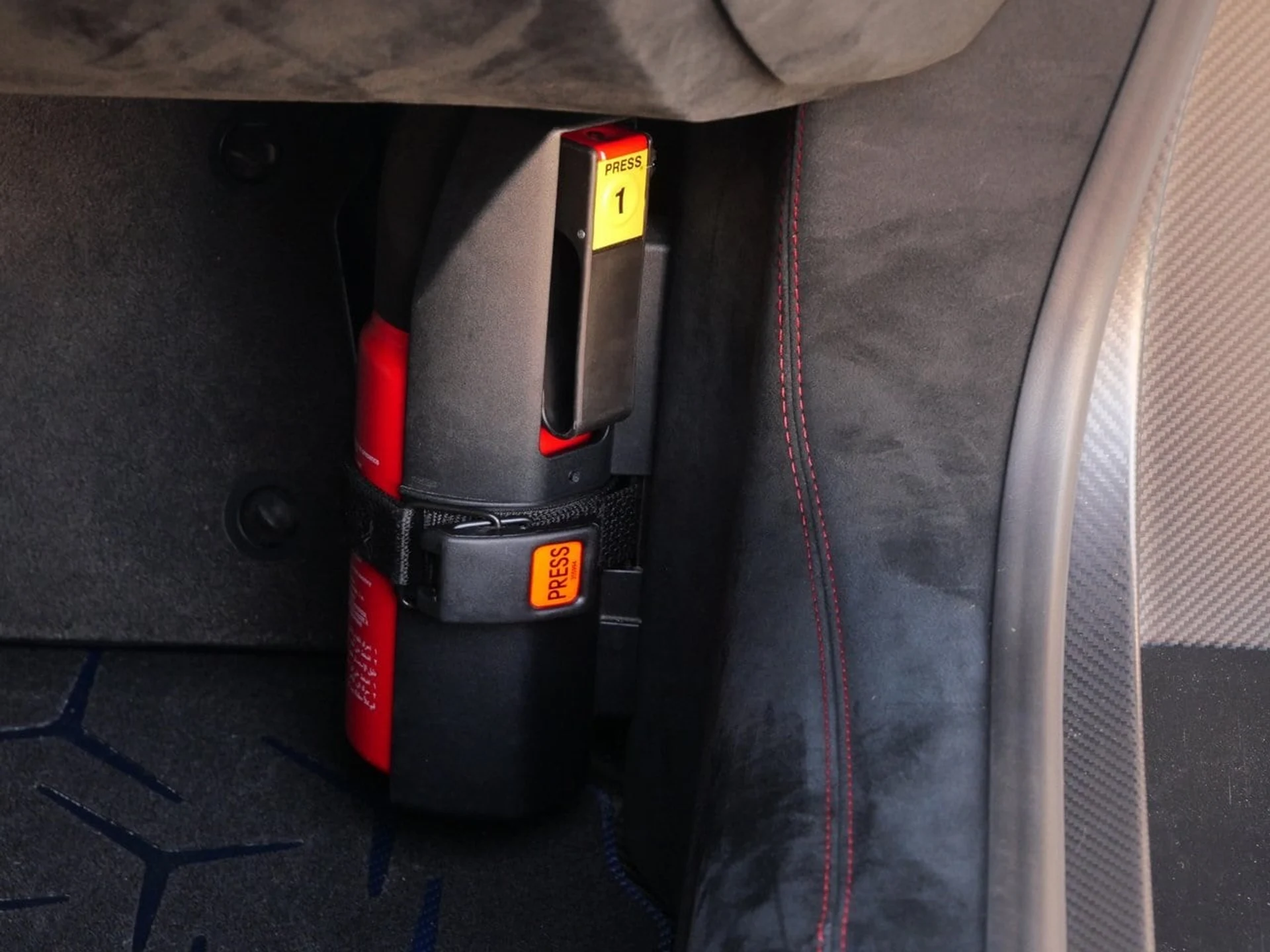 mph033_1152914200_7961382061831013a205b51a55b7009bx_bcafc42c5b