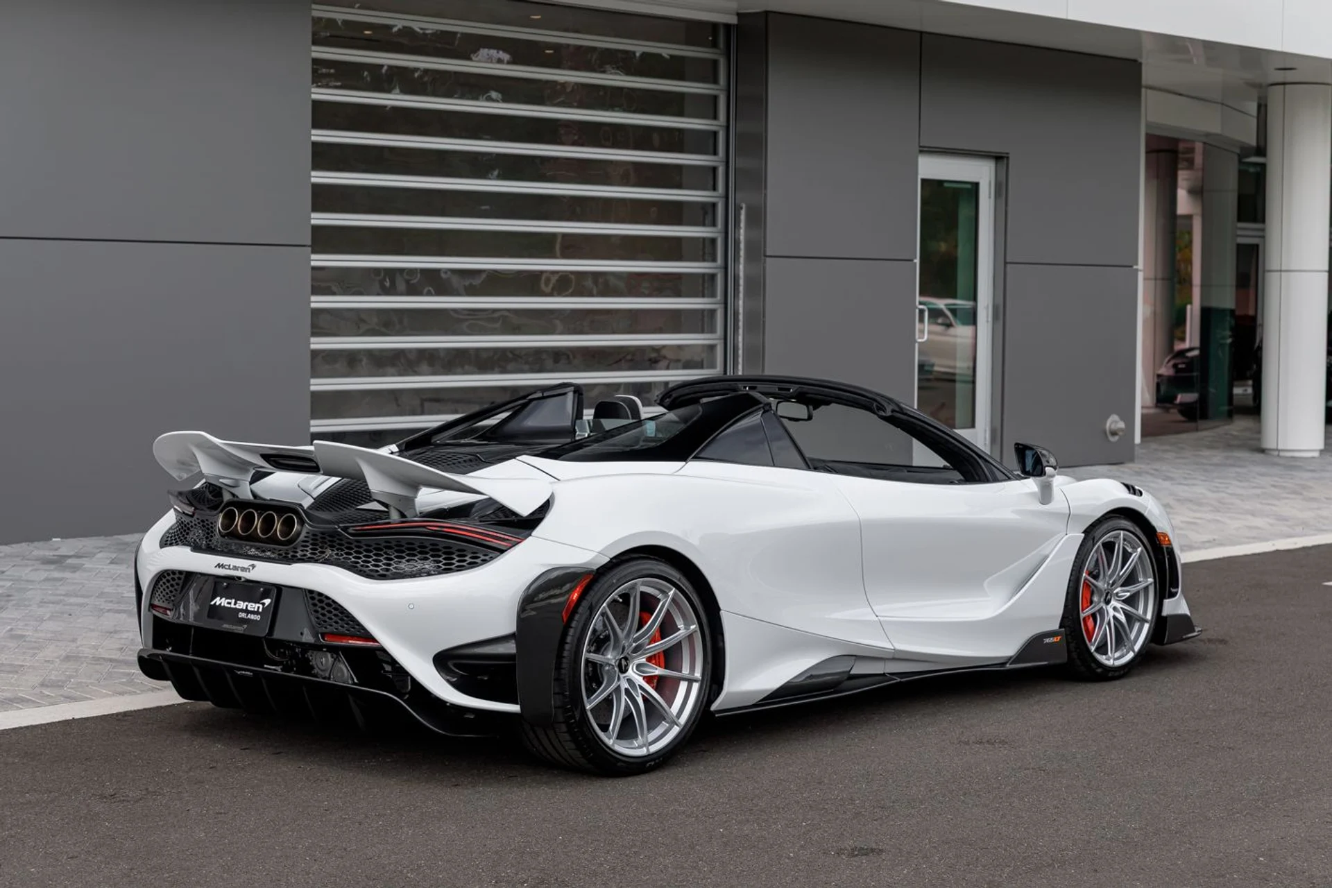 mph033_116137360_Used_2022_Mc_Laren_765_LT_Spider_a6bd992e65