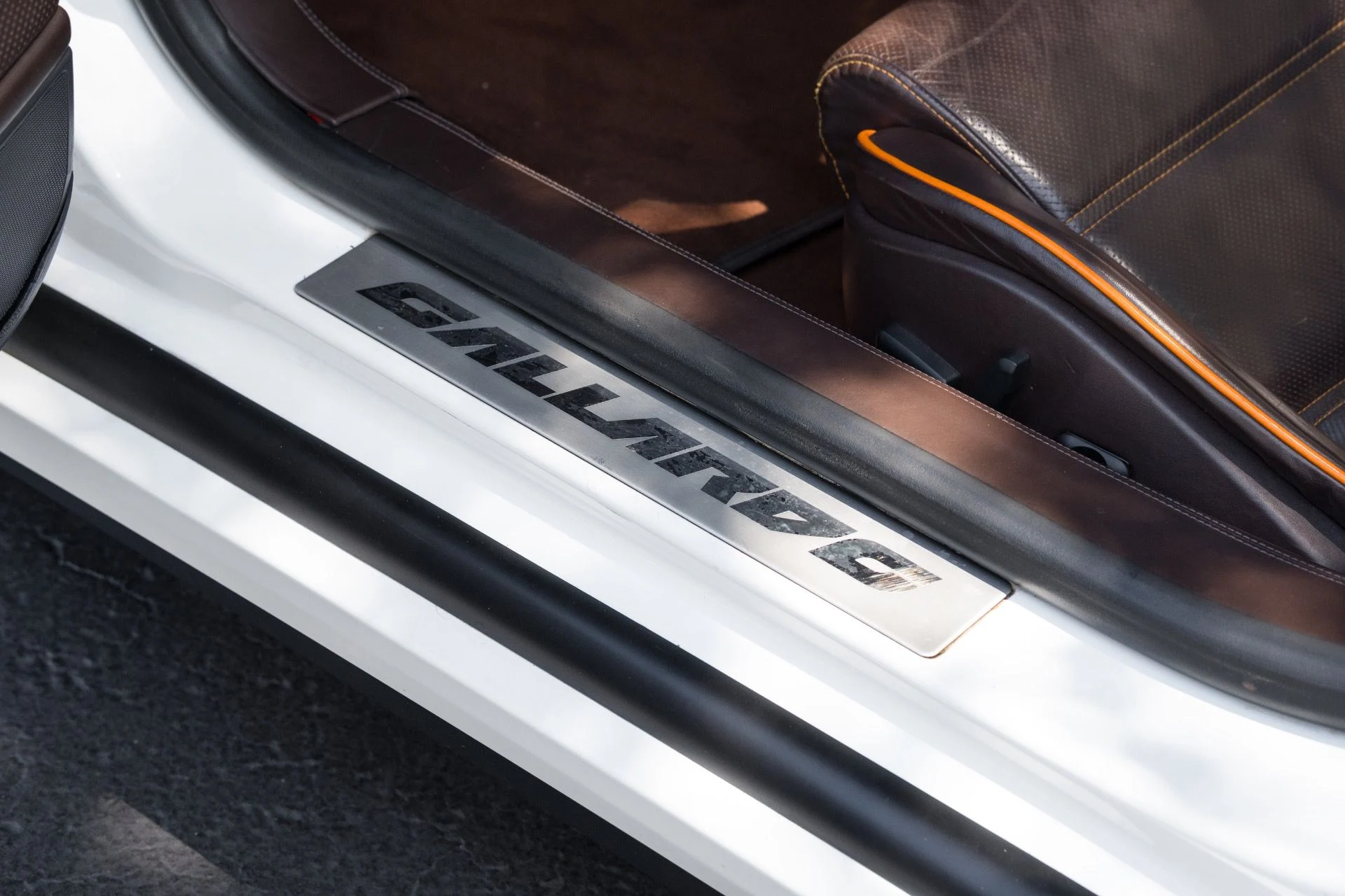 mph033_1163478987_Used_2013_Lamborghini_Gallardo_LP_550_2_Spyder_1781152977_45b3fbcc9e